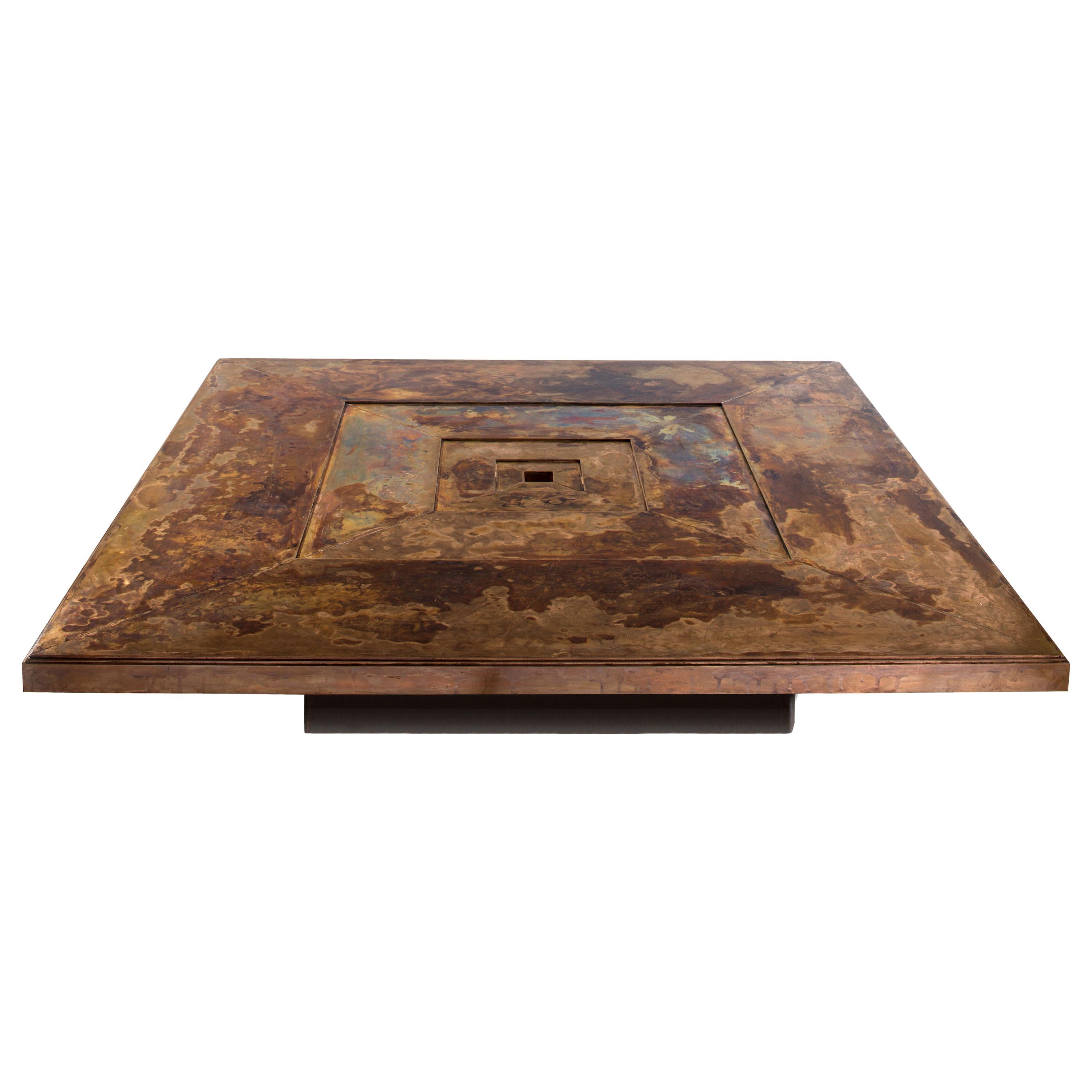 Table basse intemporelle en bronze patiné du 21e siècle