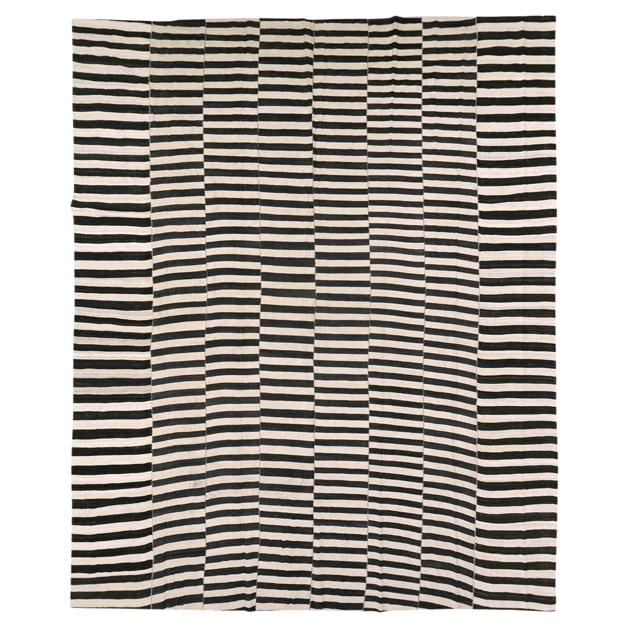 Persischer Flachgewebe-Kilim des 21. Jahrhunderts Großer Teppich in Zimmergröße