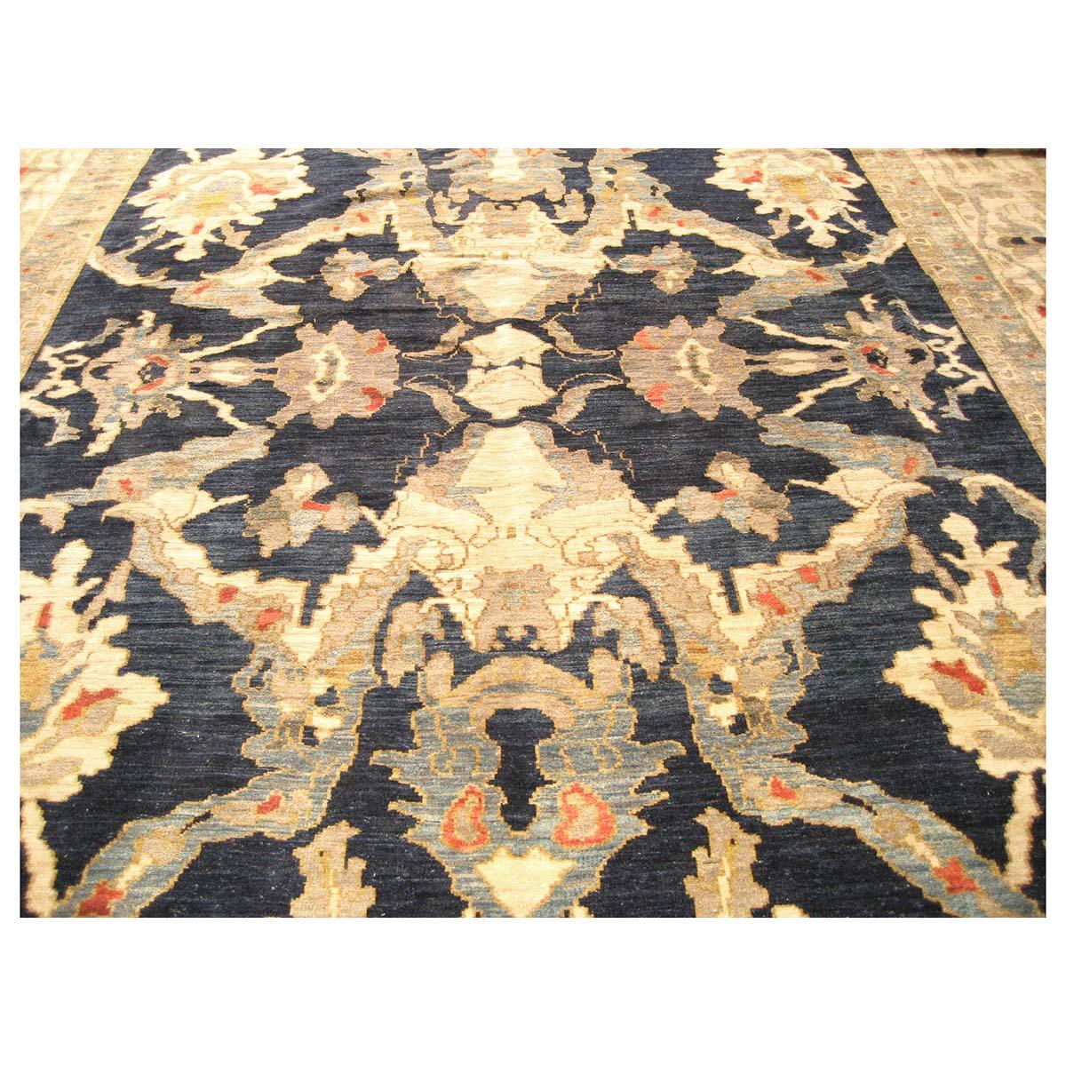 21st Century Persian Sultanabad 12x16 Navy Blue & Ivory Handmade Area Rug In Good Condition For Sale In Houston, TX
