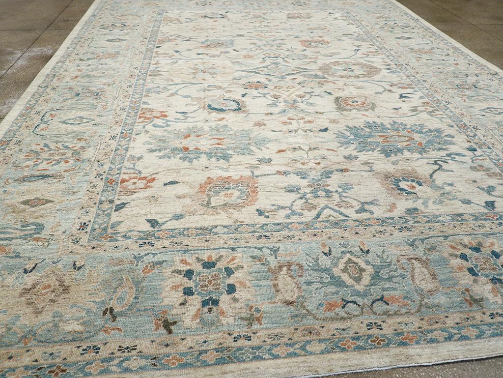 Persischer Sultanabad-Teppich in Zimmergröße aus dem 21. Jahrhundert (Wolle) im Angebot
