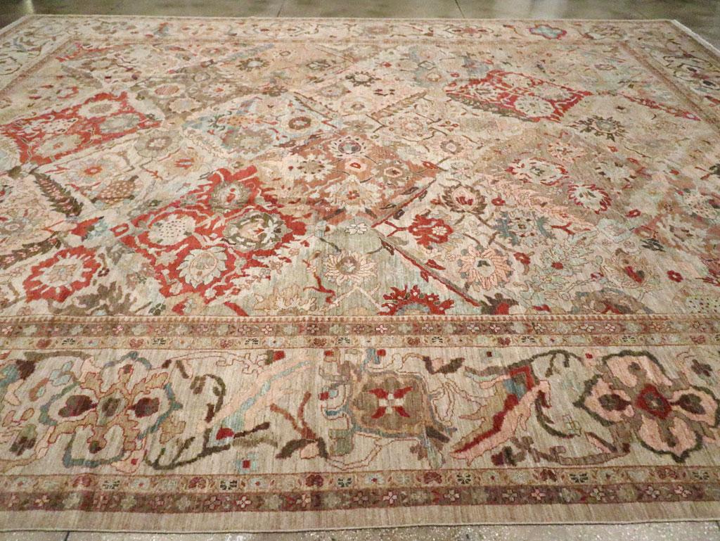 Persischer Sultanabad-Teppich in Übergröße aus dem 21. Jahrhundert im Zustand „Neu“ im Angebot in New York, NY