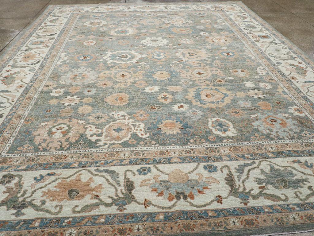 Persischer Sultanabad-Teppich in Zimmergröße aus dem 21. Jahrhundert (Wolle) im Angebot