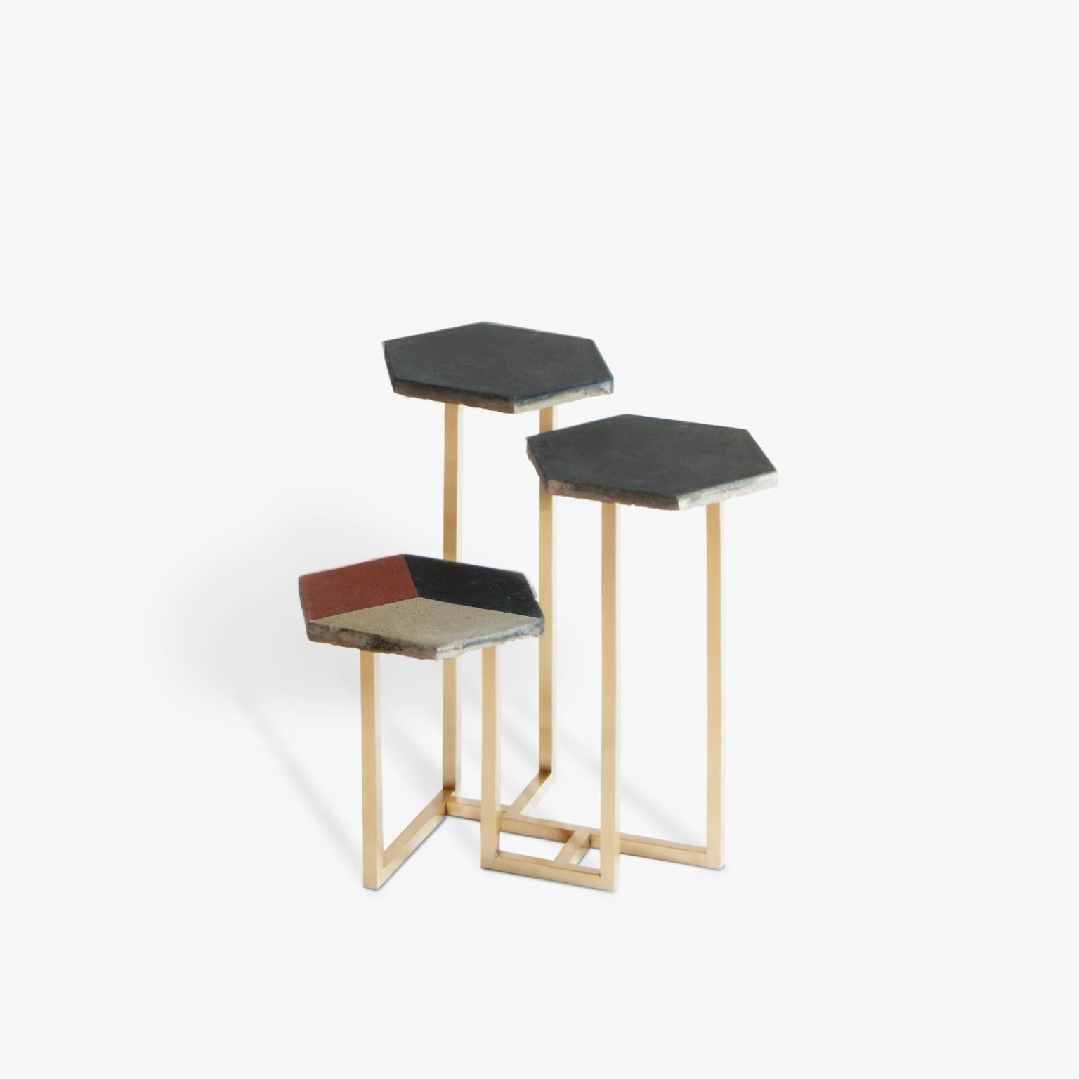 21st Century Petit Table de Milàn Side Table with Brass Base and Black Tiles In New Condition In Milan, IT