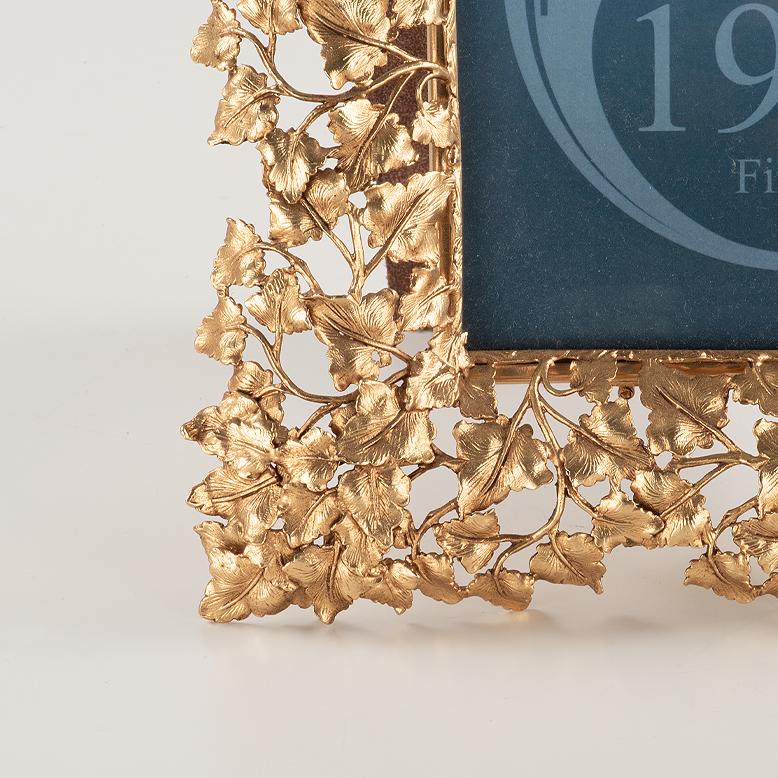 Italian 21st century  picture frame  in lost wax casting  bronze golden For Sale