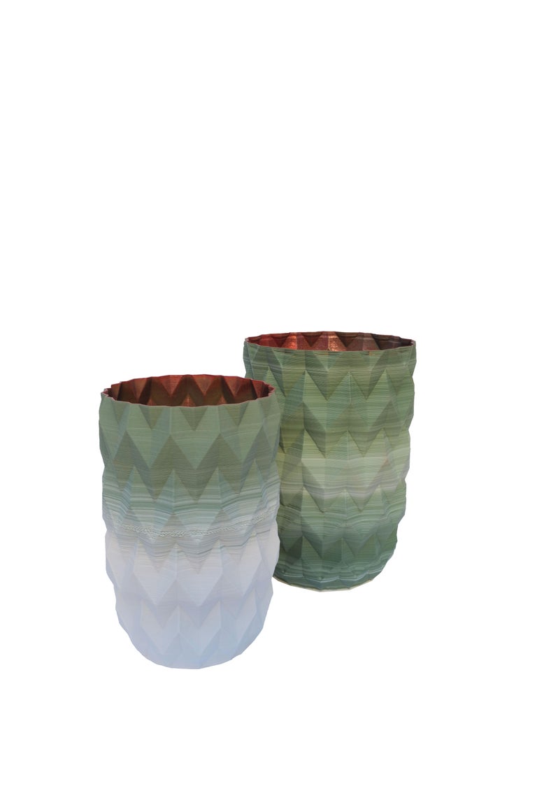 21st Century Porcelain Pleated Set of 3 Vases Hand Painted Glazed Faience, Italy For Sale 6