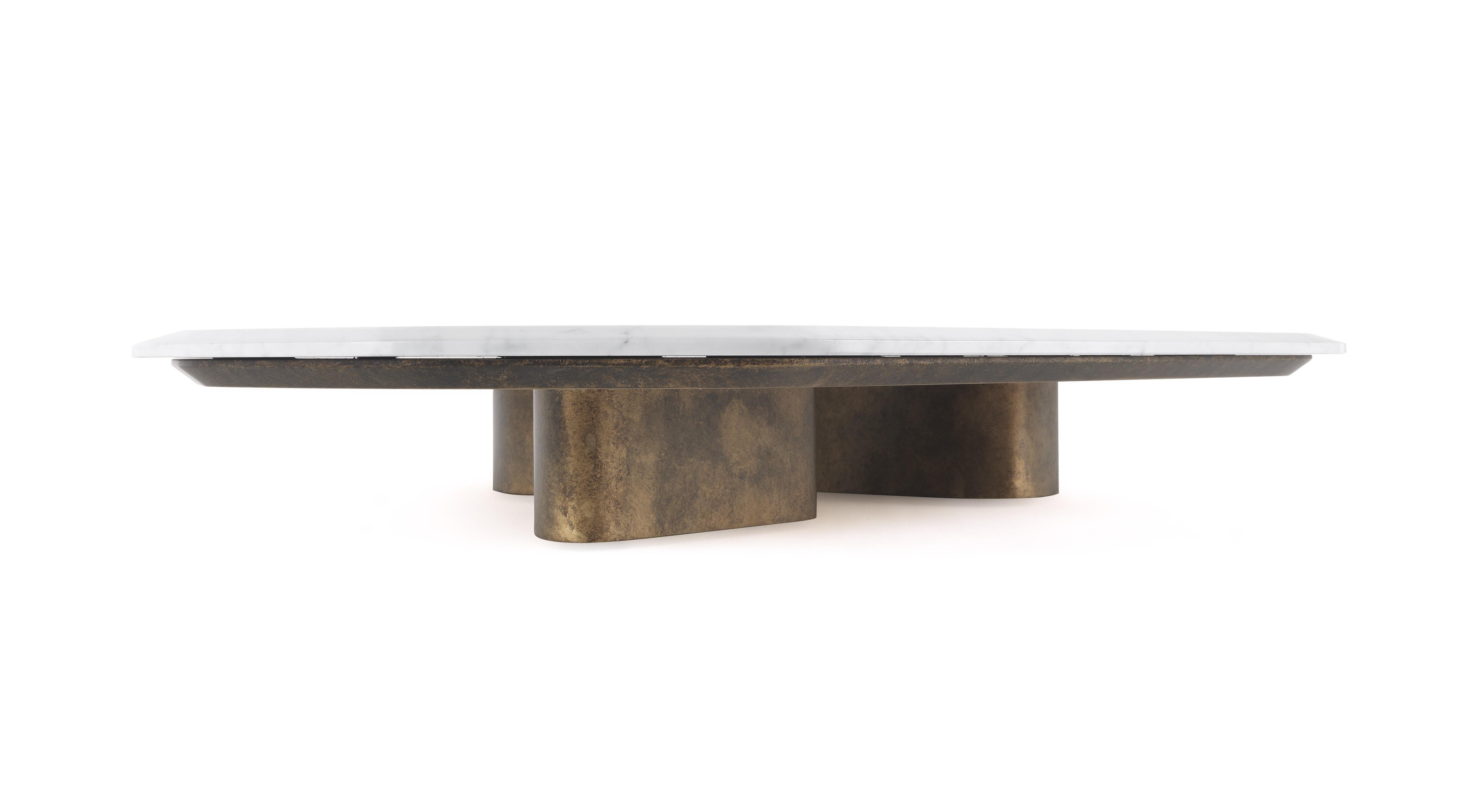 Modern 21st Century Ragali Central Table with Marble by Roberto Cavalli Home Interiors For Sale
