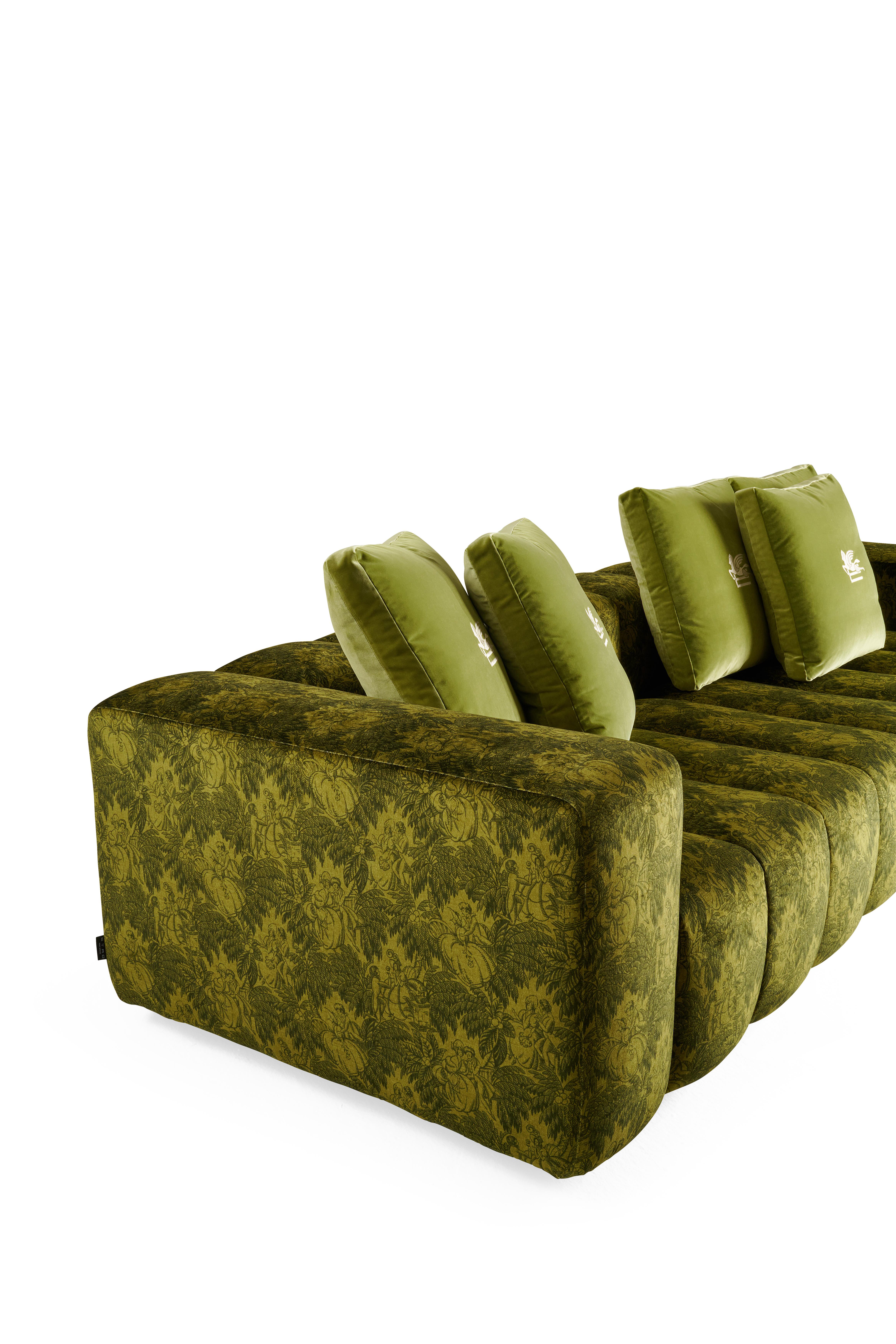 Modern 21st Century Ratio Sofa in Green Velvet by Etro Home Interiors For Sale