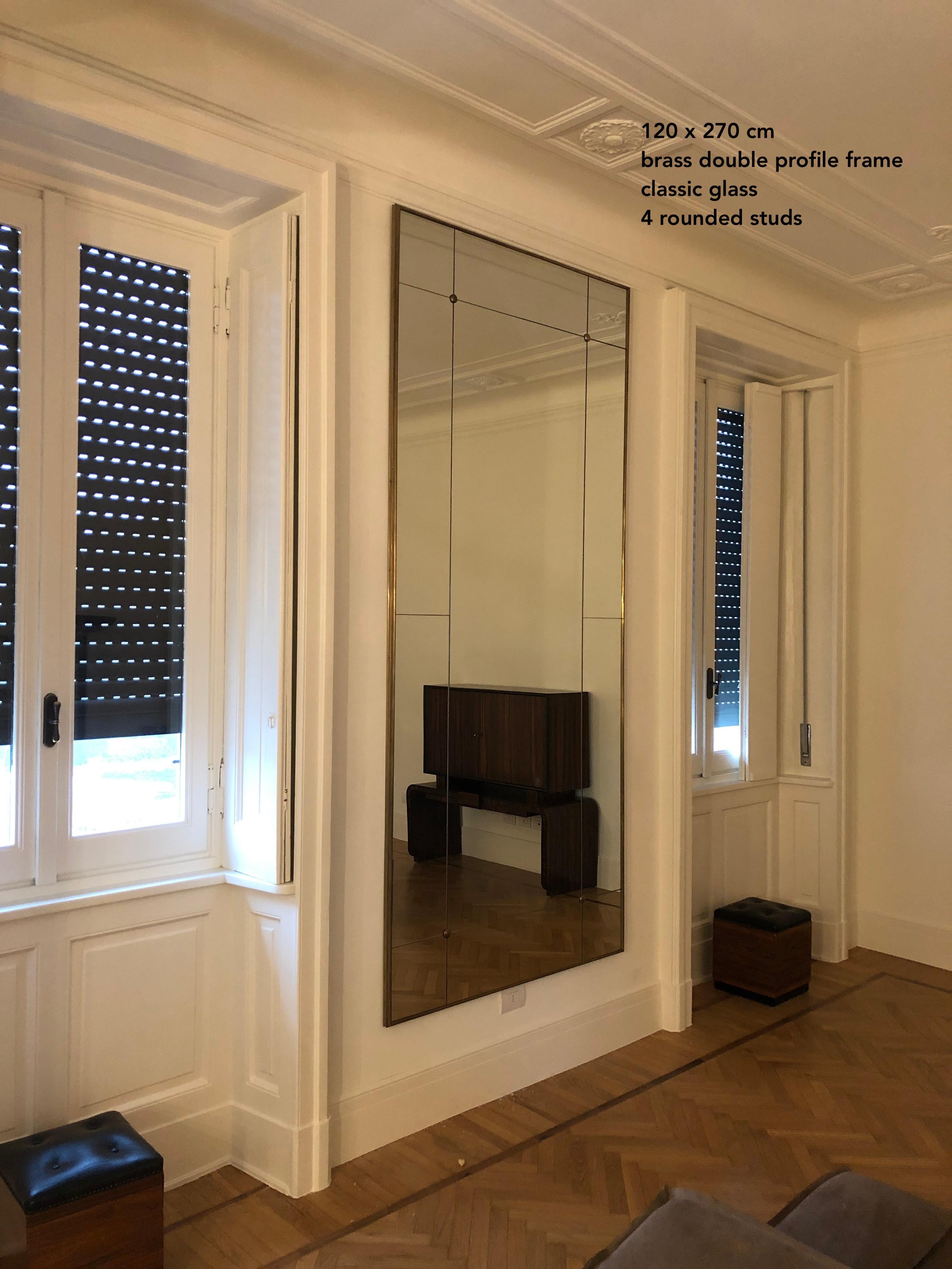 Miroir rectangulaire de style Art déco du 21e siècle à panneaux en laiton vieilli 110x210 en vente 3