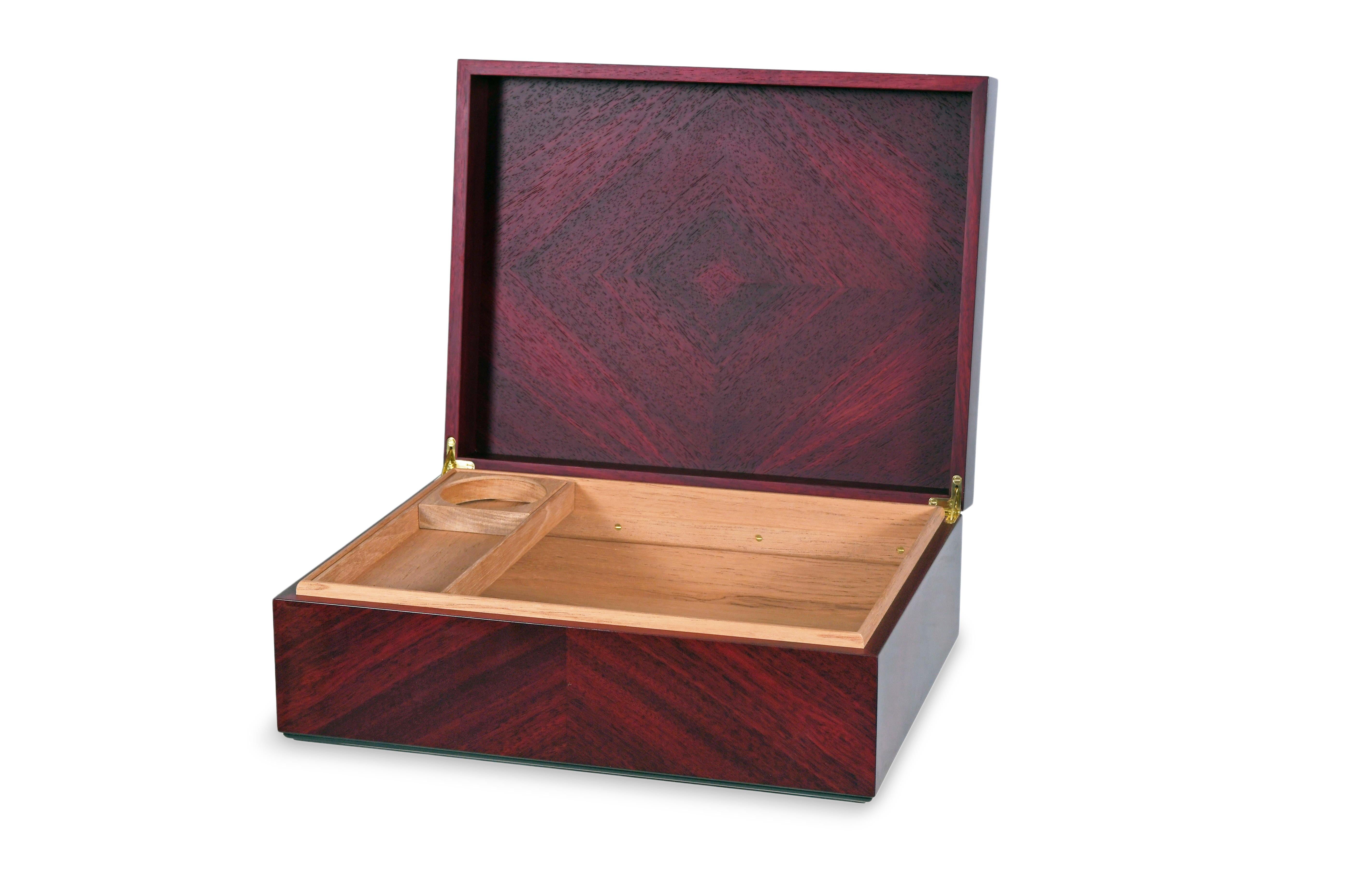 21st Century Red Padauk and Cedar Humidor For Sale 3