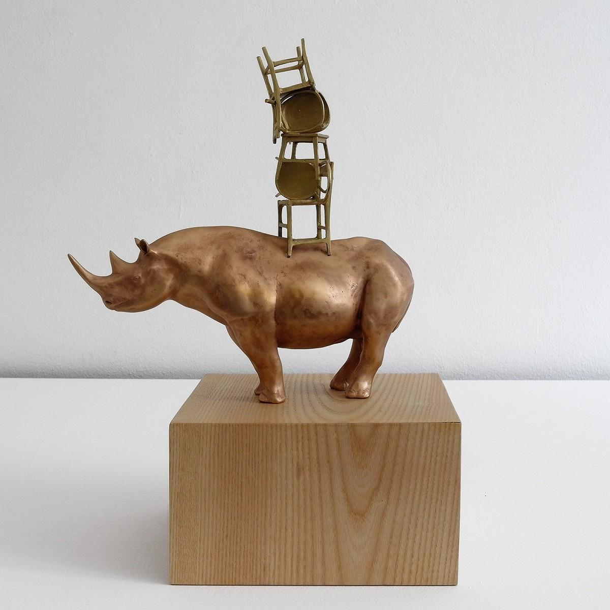 21st Century Rhino with Chairs Sculpture by Marcantonio, Polished Bronze In New Condition For Sale In Cesena, IT