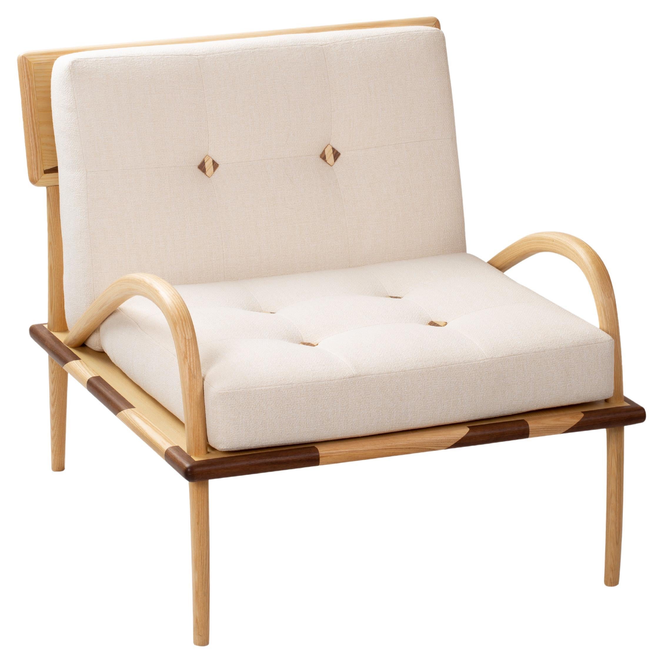 Romanza-Sessel des 21. Jahrhunderts aus Esche, Nussbaum, gestepptem Stoff, hergestellt in Italien