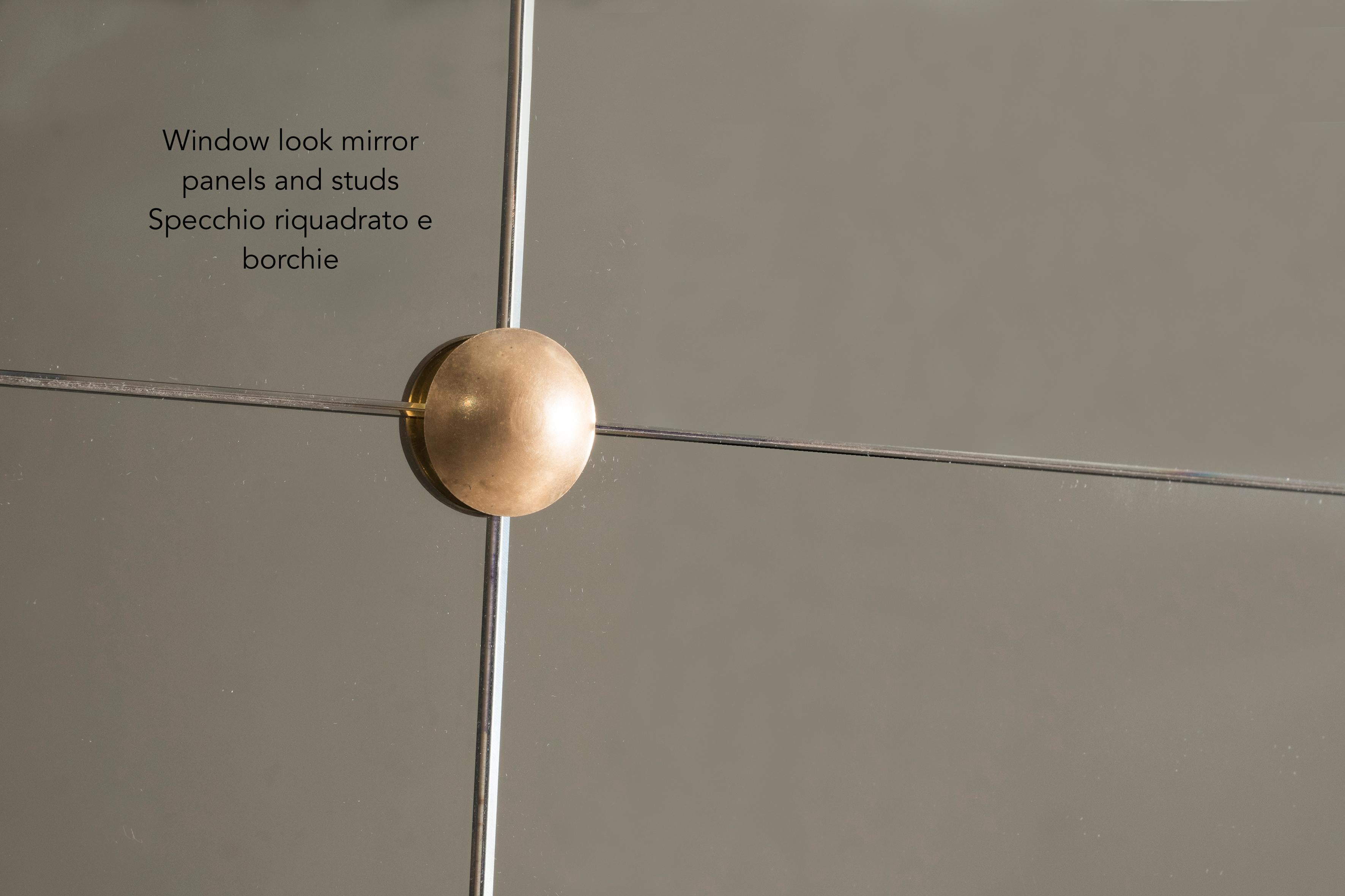 italien Miroir rond de style Art déco du 21e siècle en laiton et verre fumé 120 cm en vente