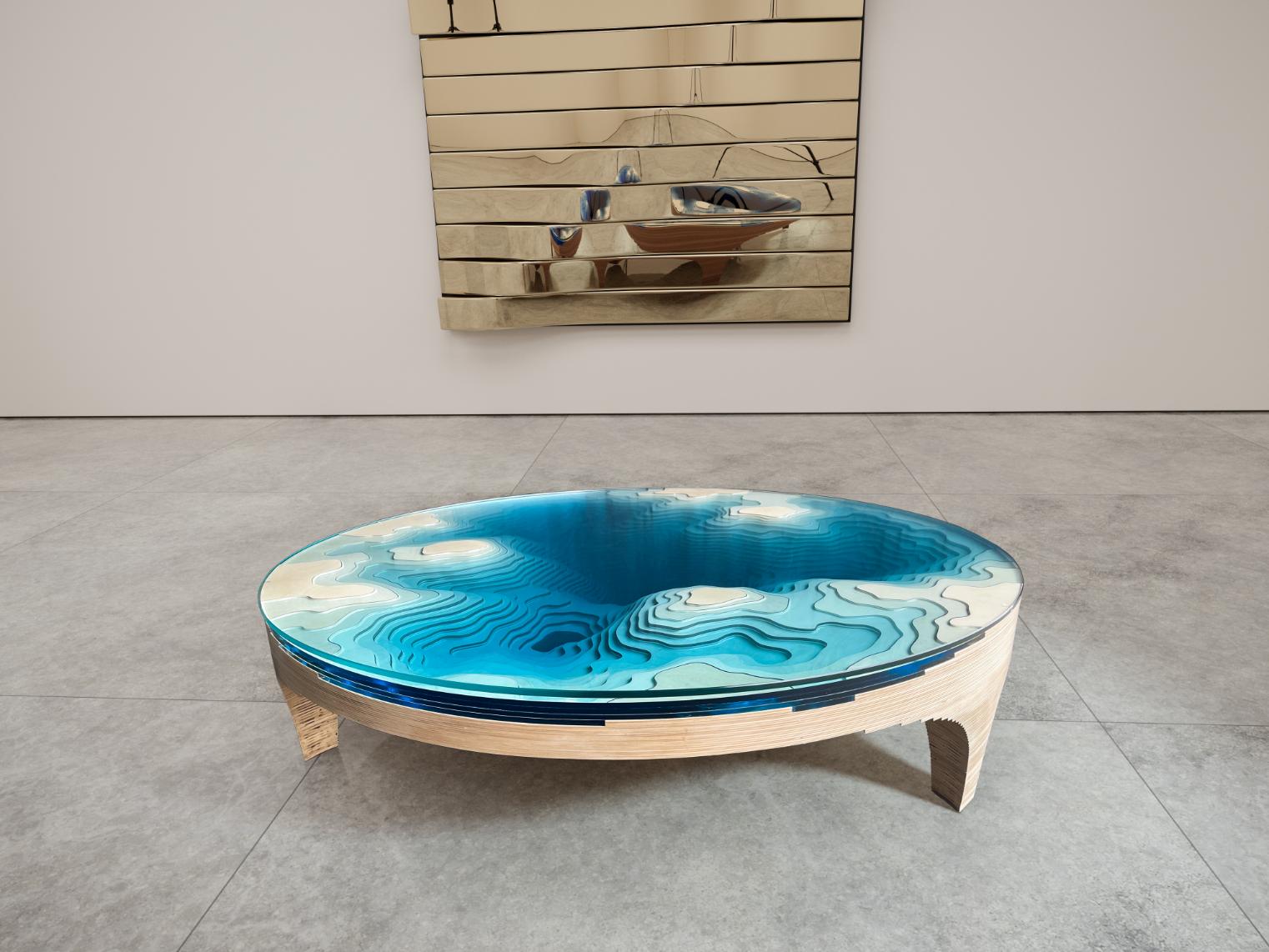 Modern Round Coffee Table in Birch Wood and Glass For Sale 2