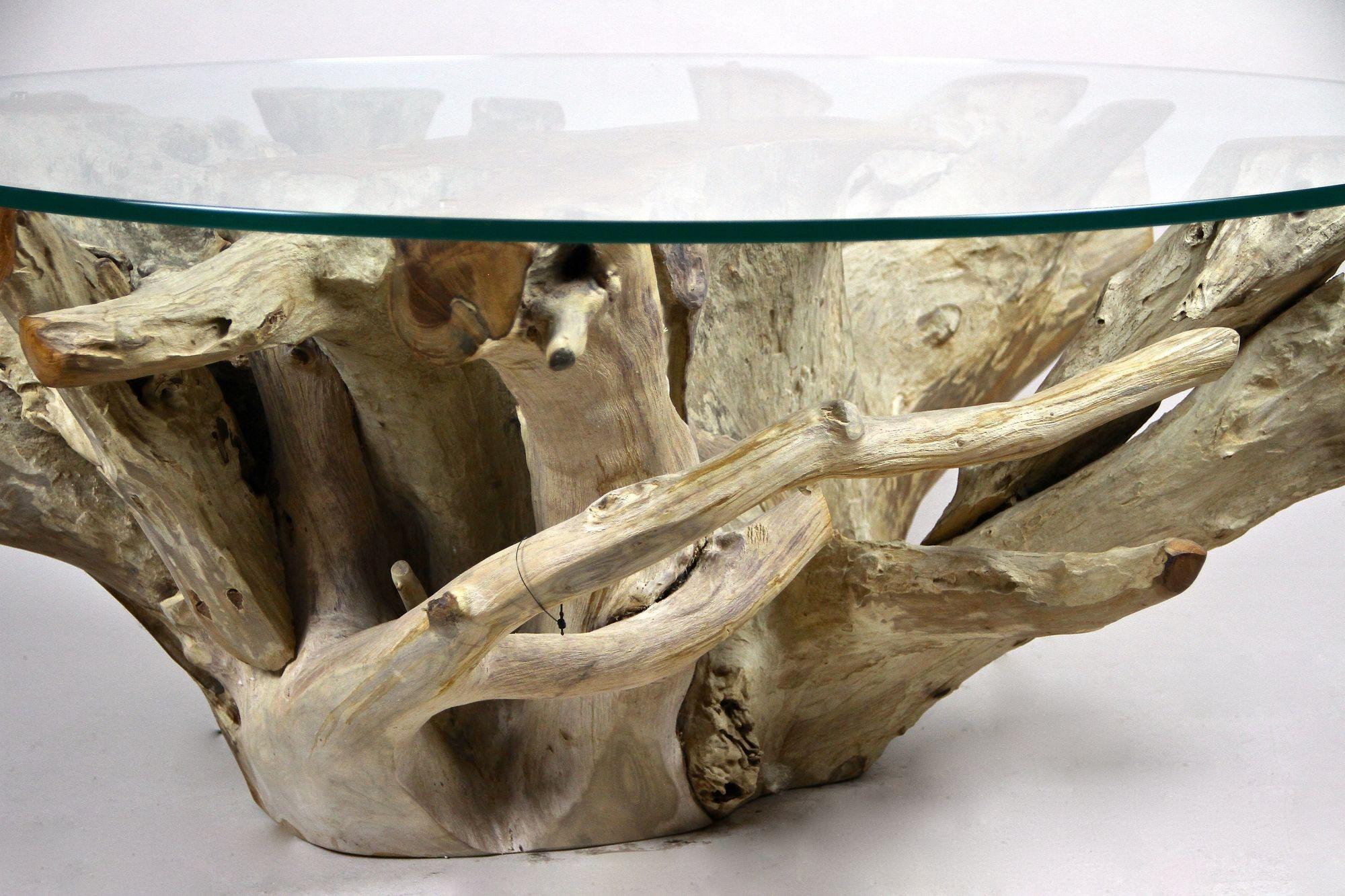 Contemporary 21st Century Round Teak Root Coffee Table with Glass Plate, Organic Modern, 2024 For Sale