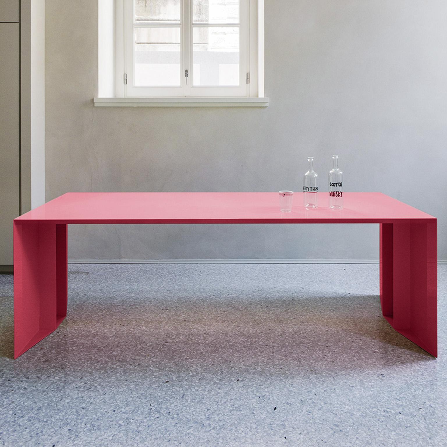 Fer Table de salle à manger/bureau S3 du 21e siècle en fer laqué vert bleu jaune argenté rose en vente