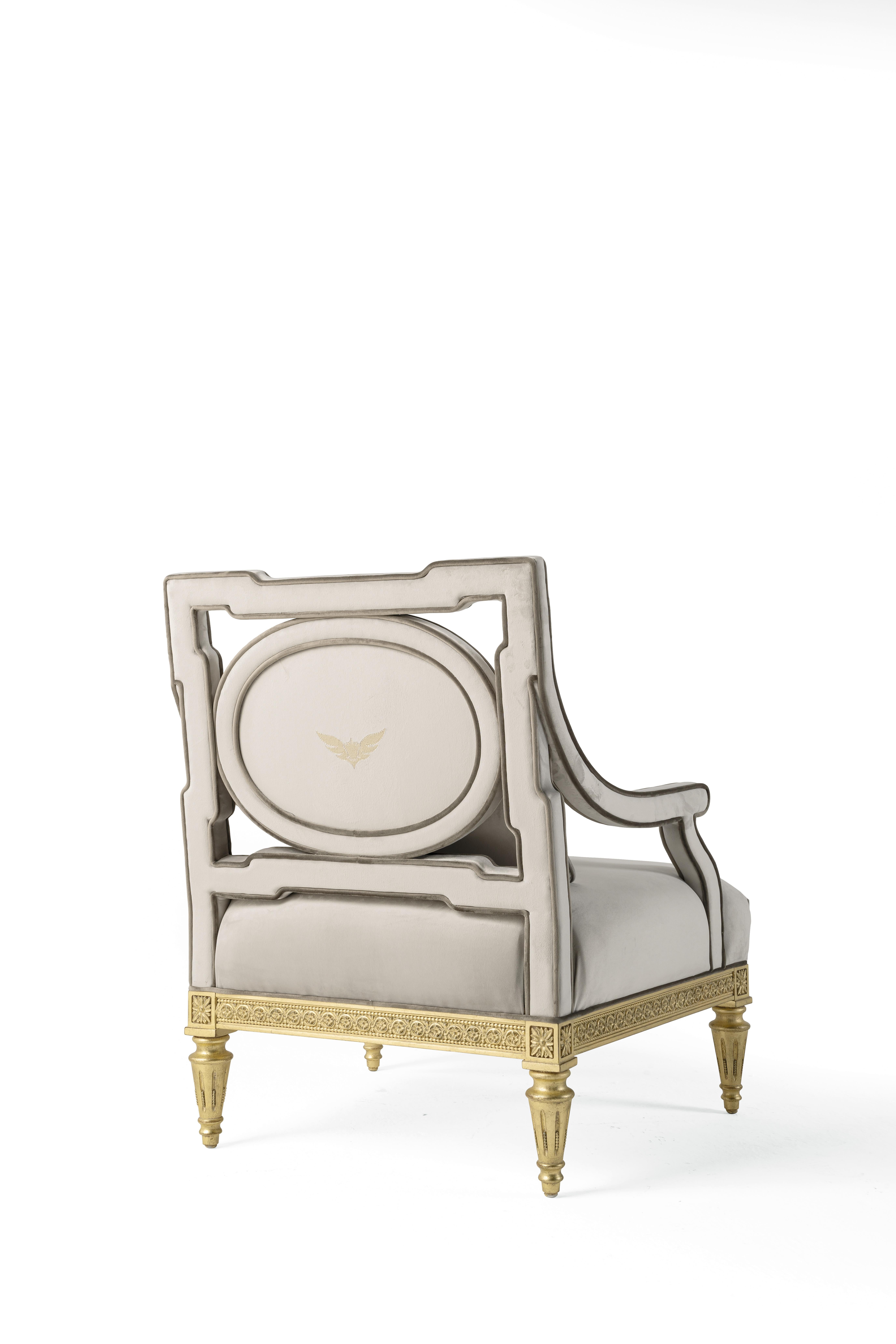 Italian 21st Century Satin Armchair in Hand-carved Wood and Fabric in style of Louis XVI For Sale