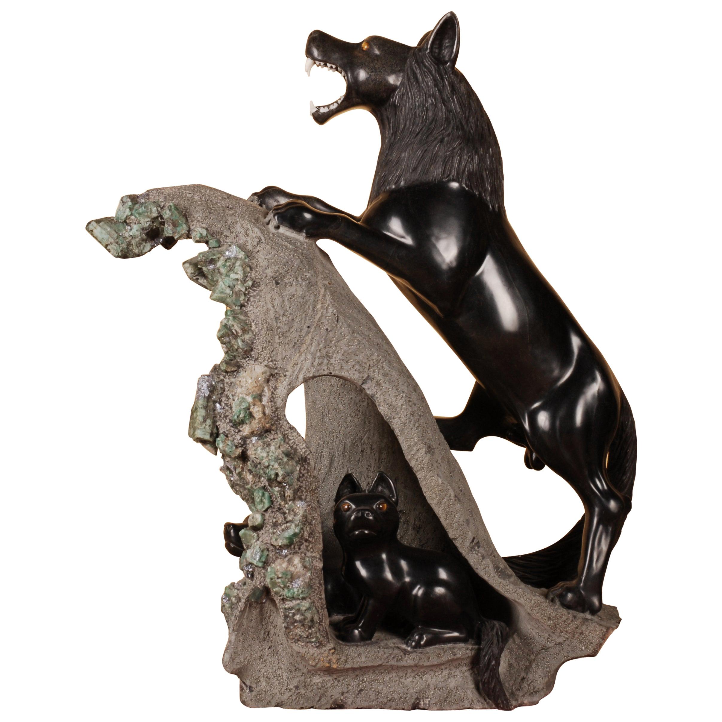 Skulptur des 21. Jahrhunderts „Wolf mit den Jungen“