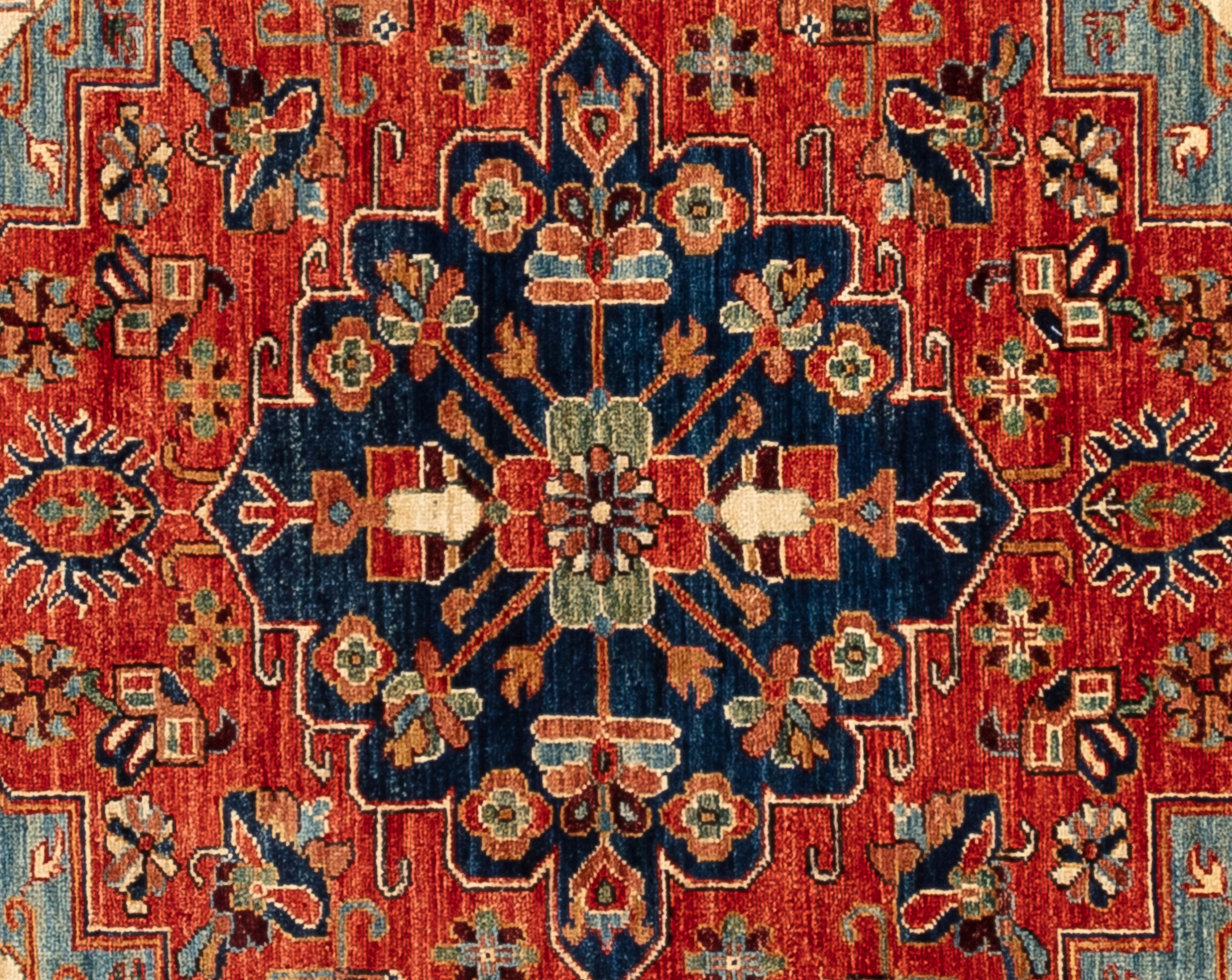Gönnen Sie sich zeitlose Eleganz mit diesem exquisiten Serapi-Teppich. Handgefertigt mit aufwendigen Motiven und leuchtenden Farben, strahlt sie Wärme und Raffinesse aus. Von Meisterwebern handgewebt und aus 100 % Wolle gefertigt, verspricht die