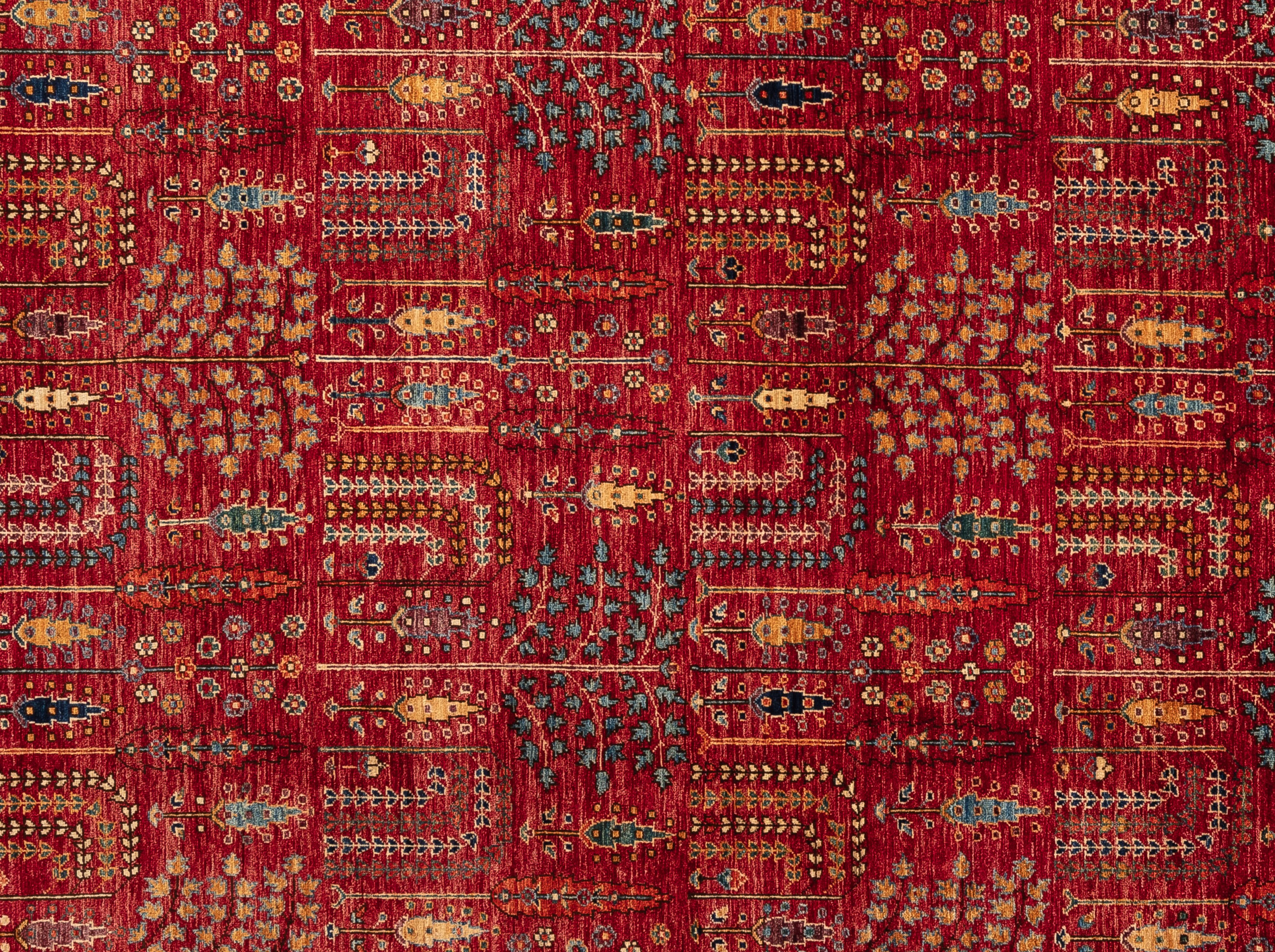 Tissé à la main par des maîtres tisserands et composé à 100 % de laine, ce Heriz présente un motif géométrique sur un champ bleu persan et une bordure rouge.
 
Taille - 8'10