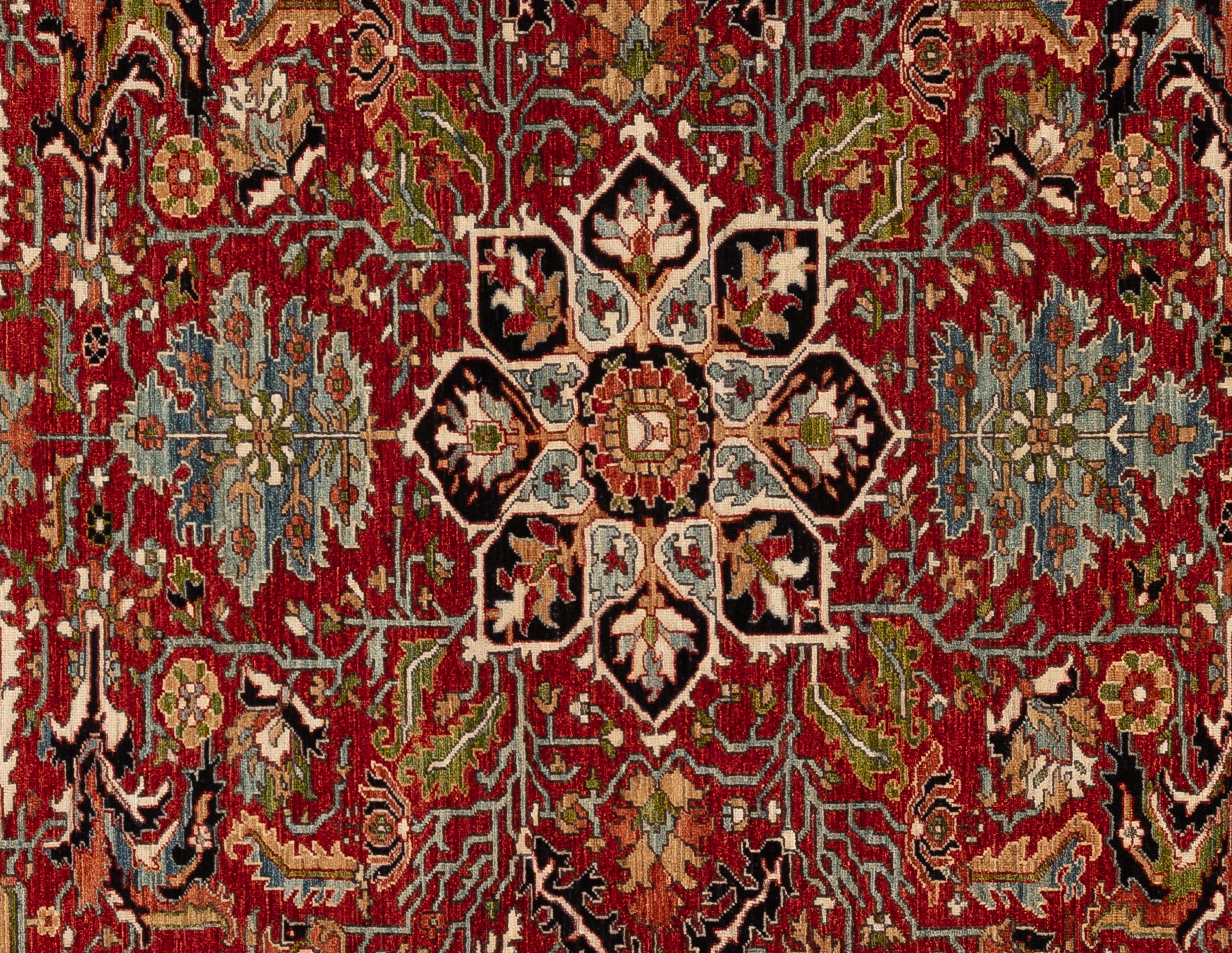 Offrez-vous une élégance intemporelle avec ce tapis Serapi exquis. Fabriqué à la main avec des motifs complexes et des teintes vibrantes, il respire la chaleur et la sophistication. Tissé à la main par des maîtres tisserands et composé à 100 % de