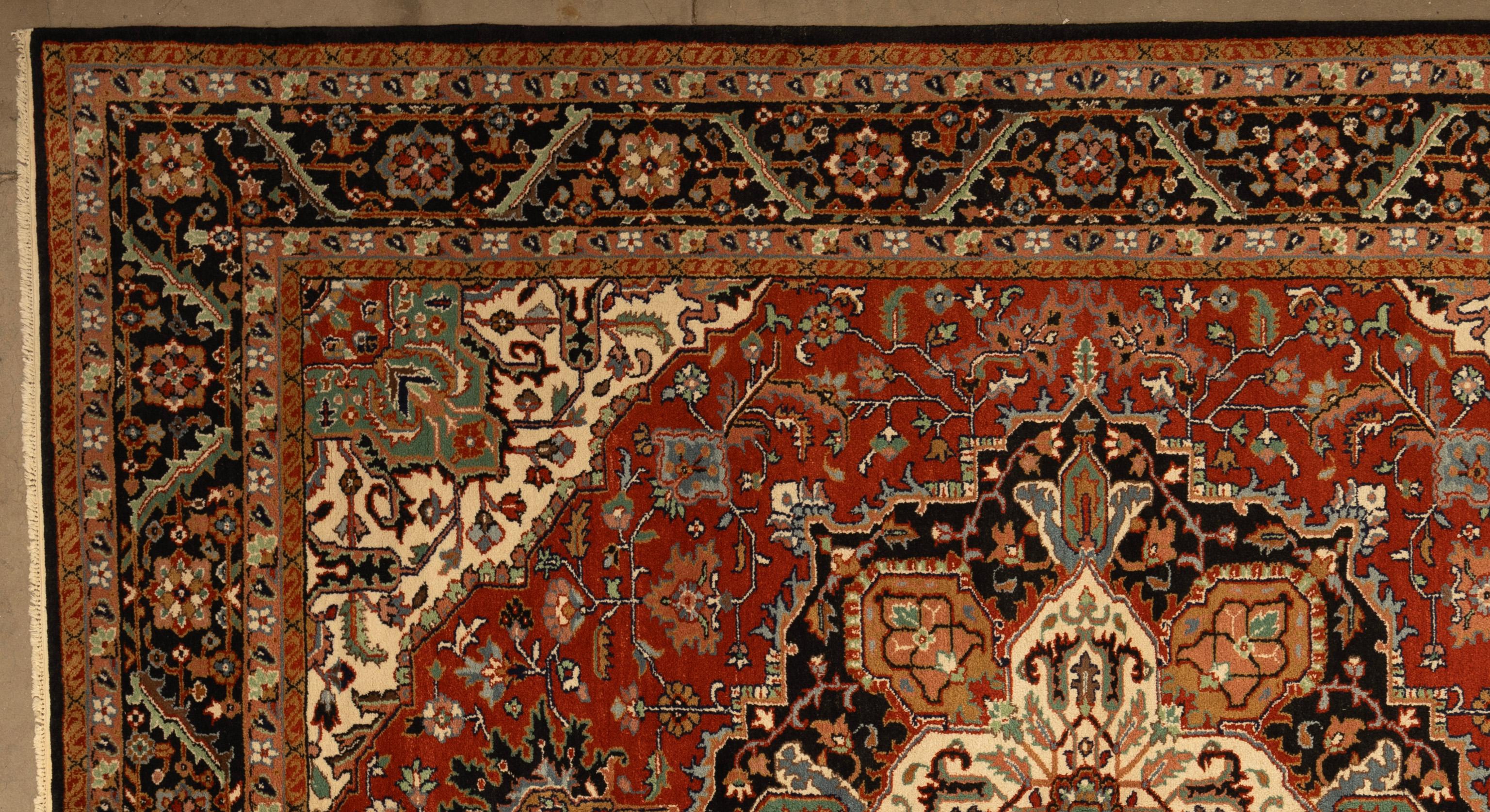 Offrez-vous une élégance intemporelle avec ce tapis Serapi exquis. Fabriqué à la main avec des motifs complexes et des teintes vibrantes, il respire la chaleur et la sophistication. Tissé à la main par des maîtres tisserands et composé à 100 % de