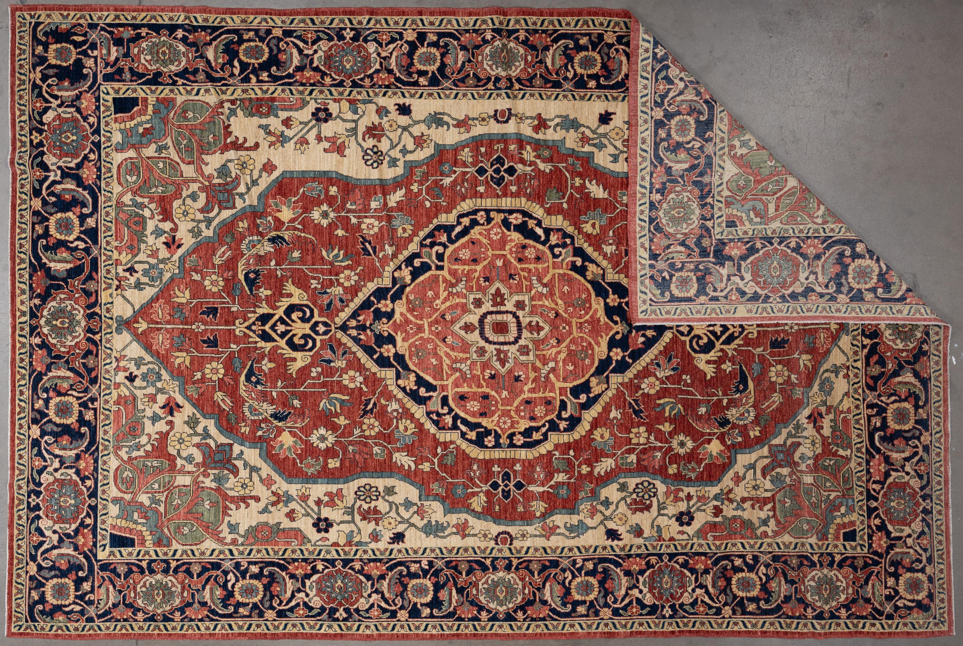 Hand-Woven 21st Century Serapi For Sale