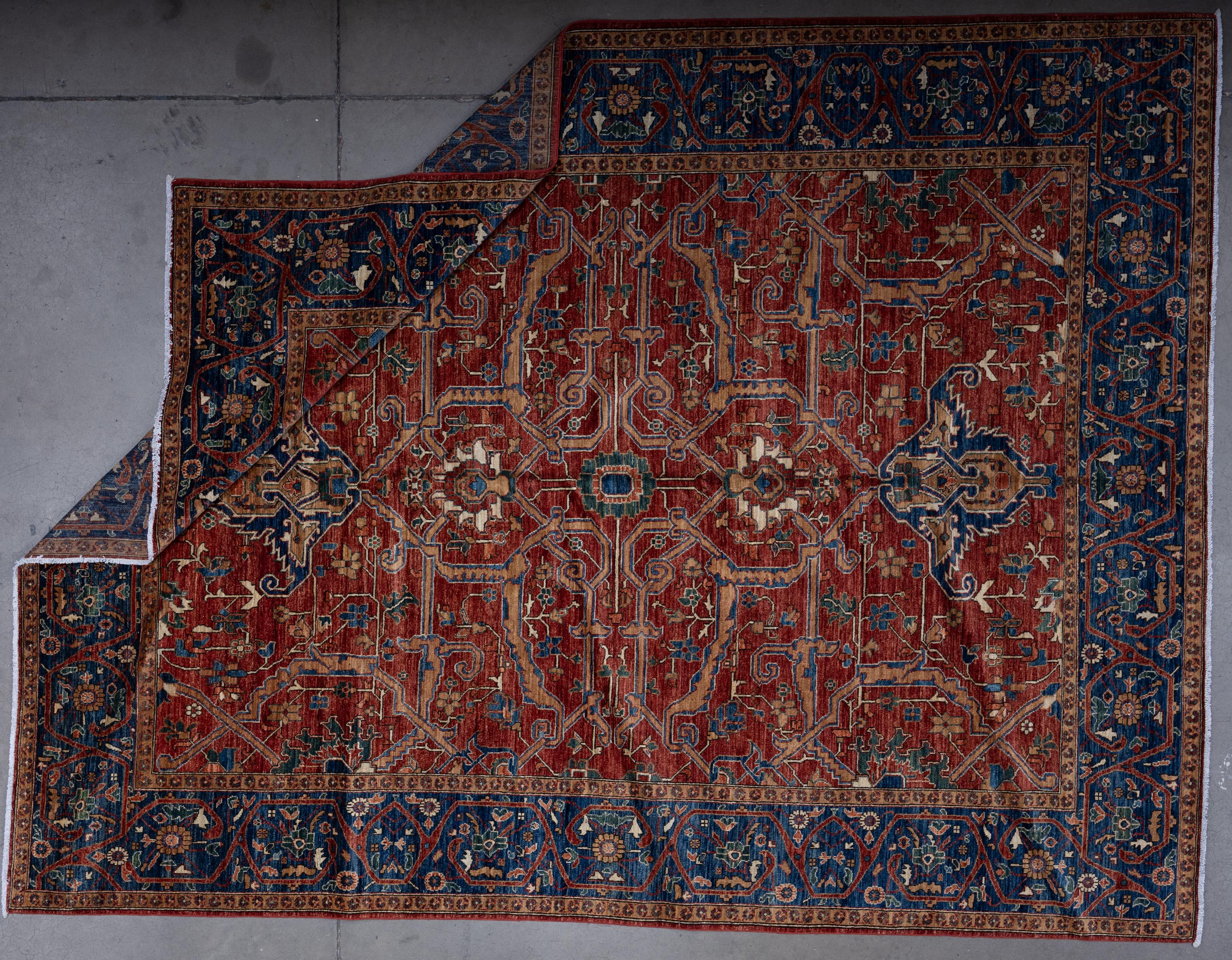 Hand-Woven 21st Century Serapi For Sale