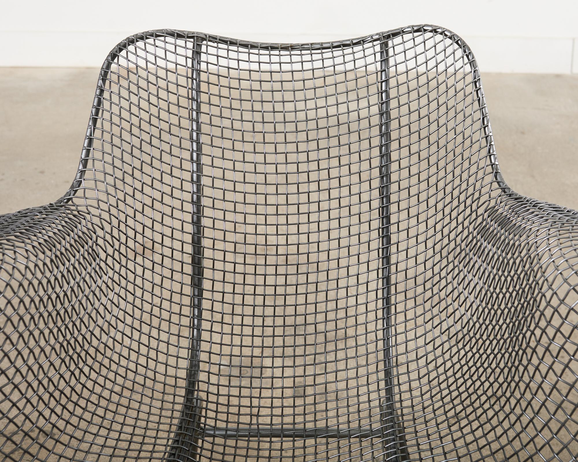 Siglo XXI Juego de cuatro sillones de comedor Woodard Sculptura Garden en venta 11