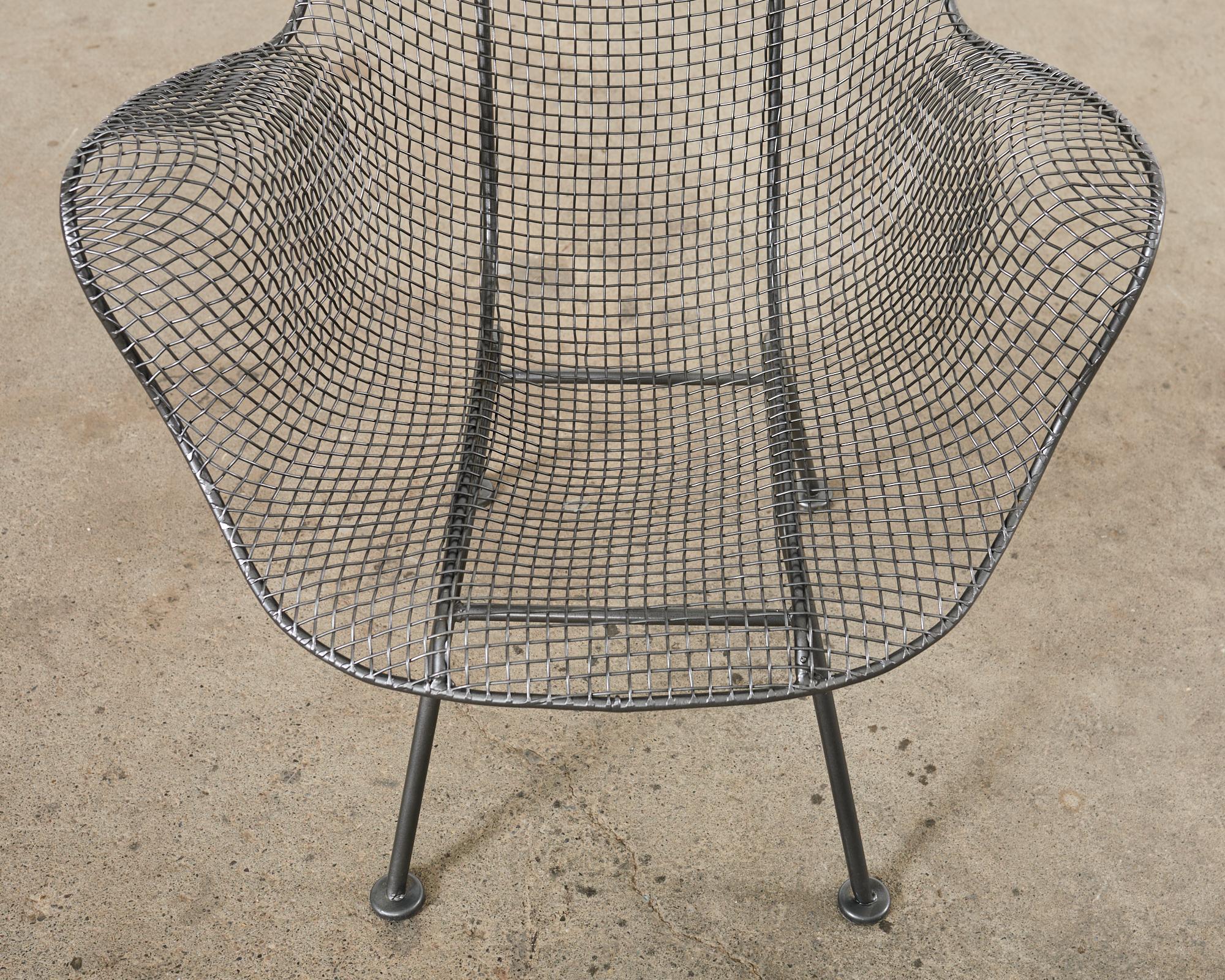 Siglo XXI Juego de cuatro sillones de comedor Woodard Sculptura Garden en venta 12