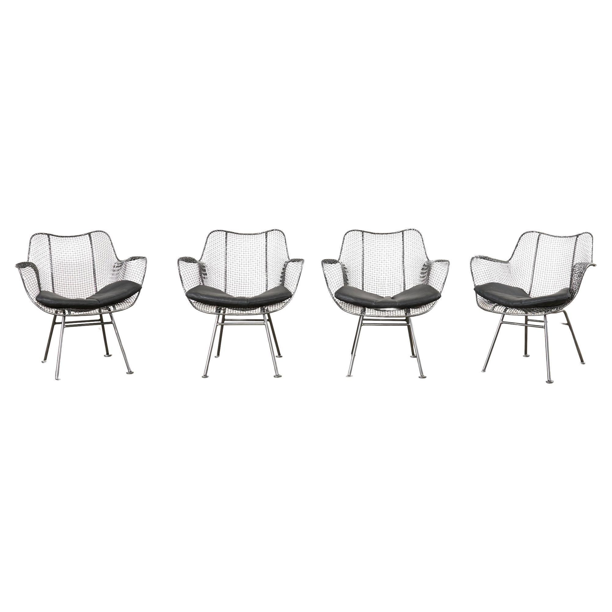 Siglo XXI Juego de cuatro sillones de comedor Woodard Sculptura Garden en venta