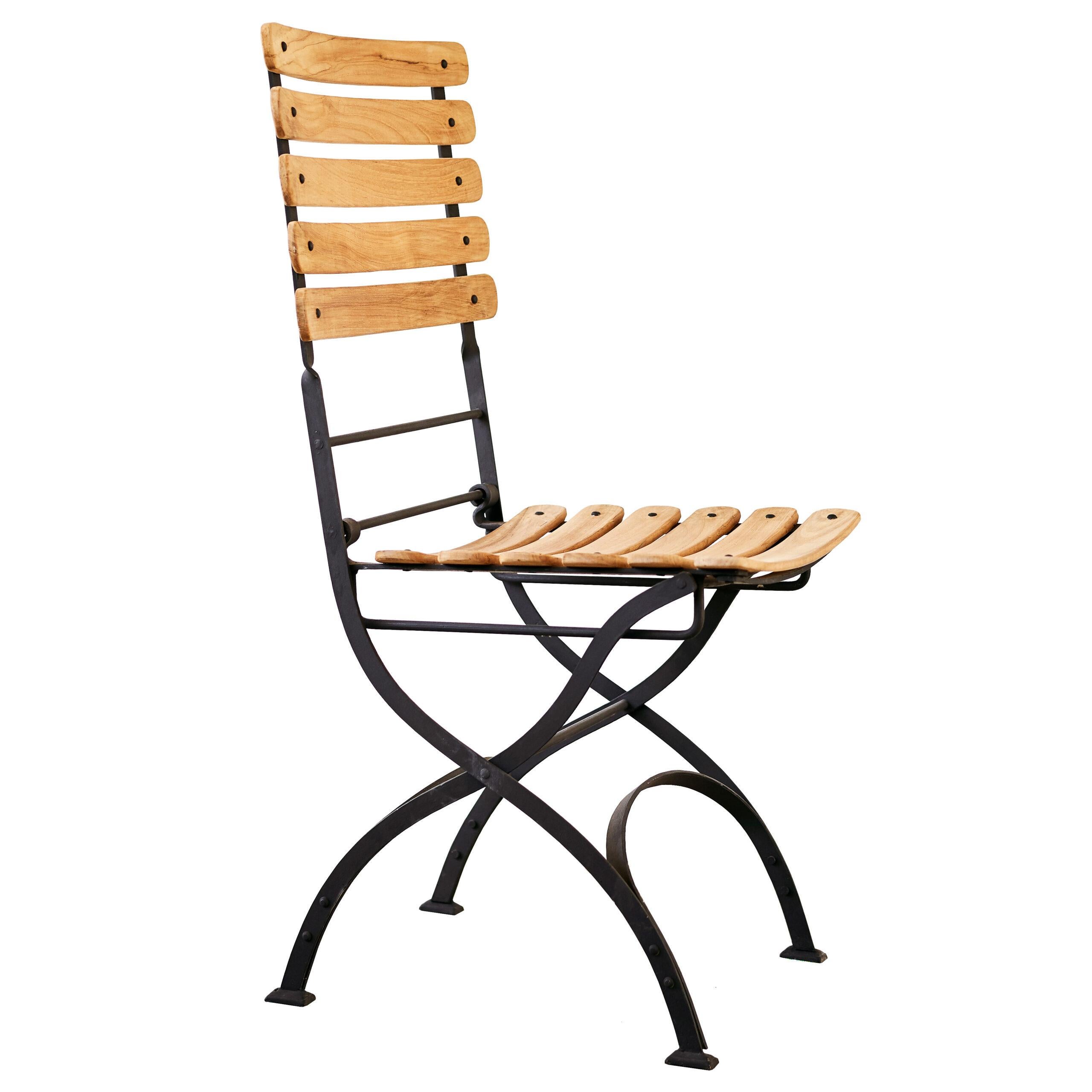 Galvanizzato Set di due sedie da bistrot in legno di teak del XXI secolo in vendita