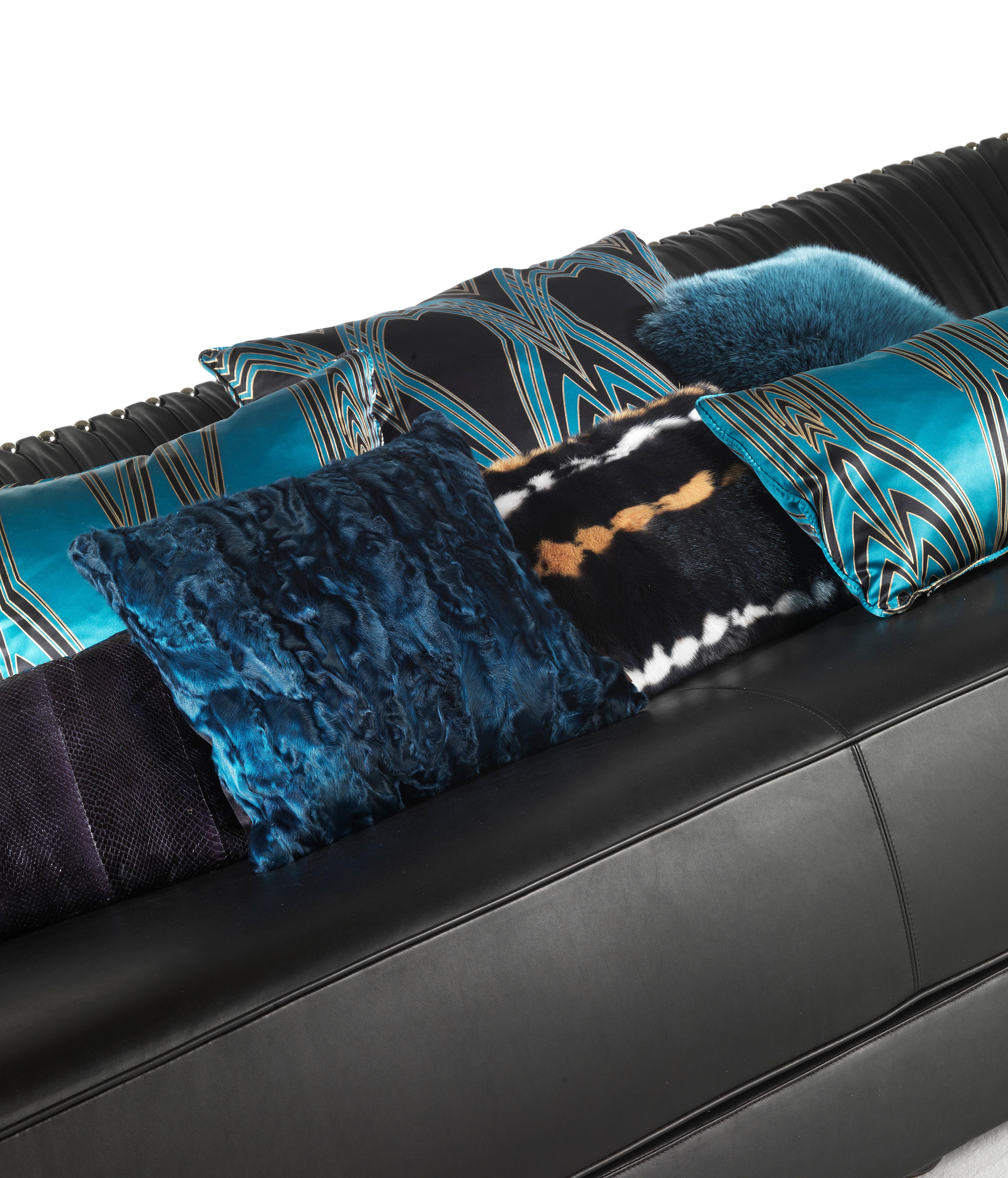 Modern 21st Century Sharpei Sofa in Black Leather by Roberto Cavalli Home Interiors For Sale
