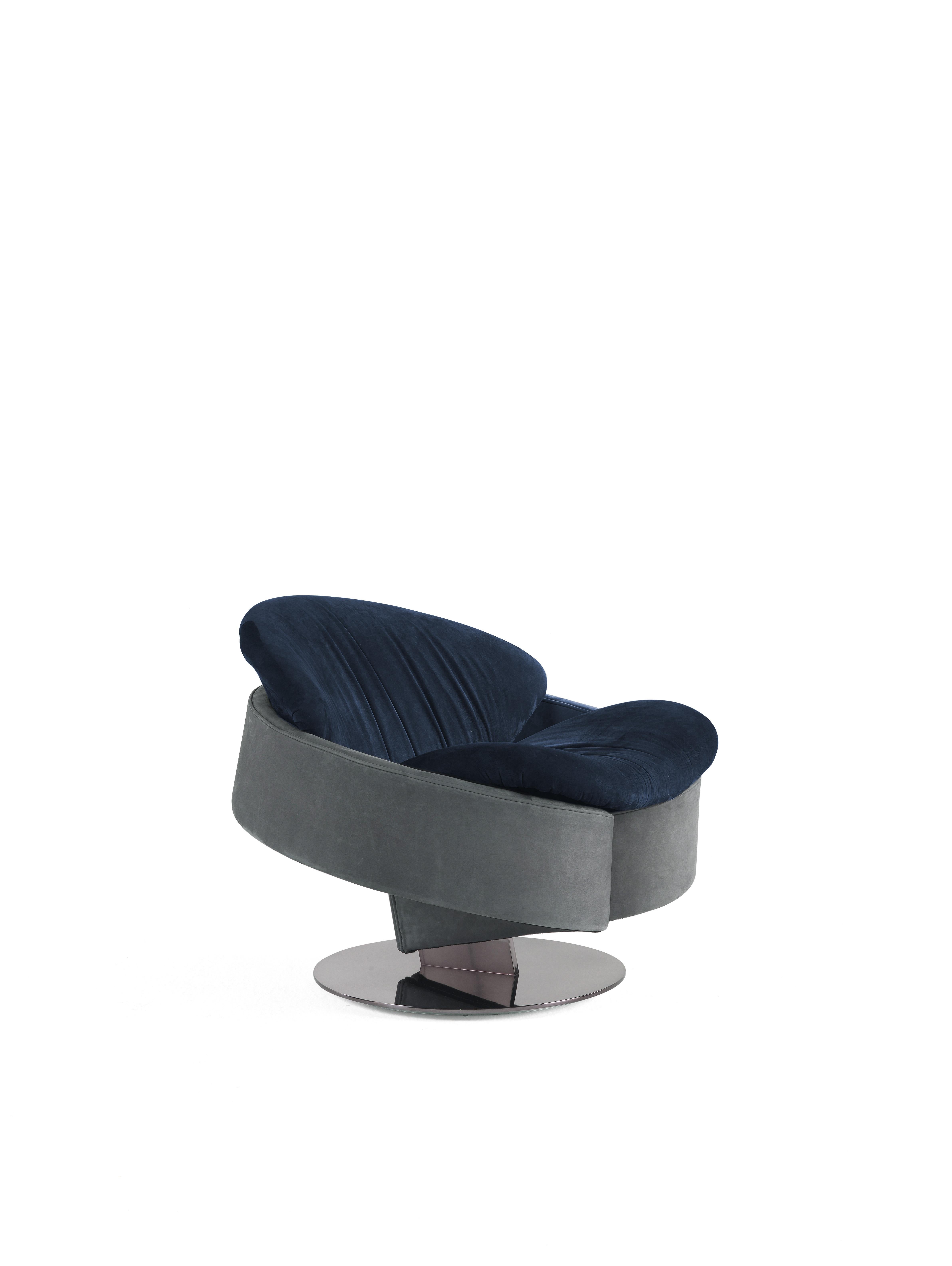 Modern 21st Century Sherlock_2 Armchair in Leather by Gianfranco Ferré Home For Sale