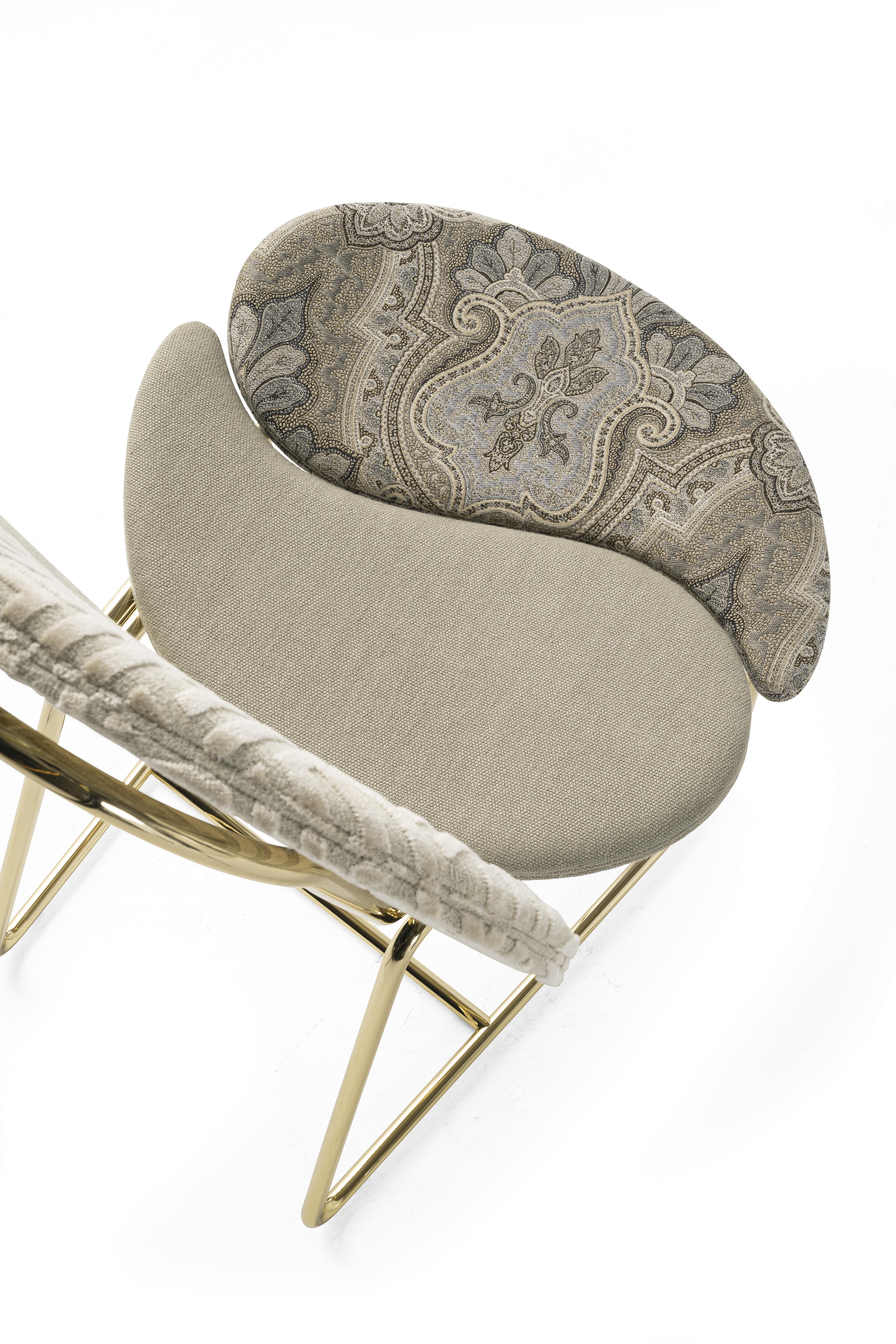 21st Century Shiraz Chair with Double Paisley by Etro Home Interiors In New Condition For Sale In Cantù, Lombardia