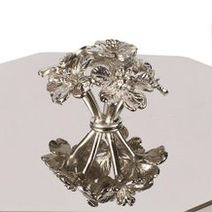 Caja de latón plateado del siglo XXI