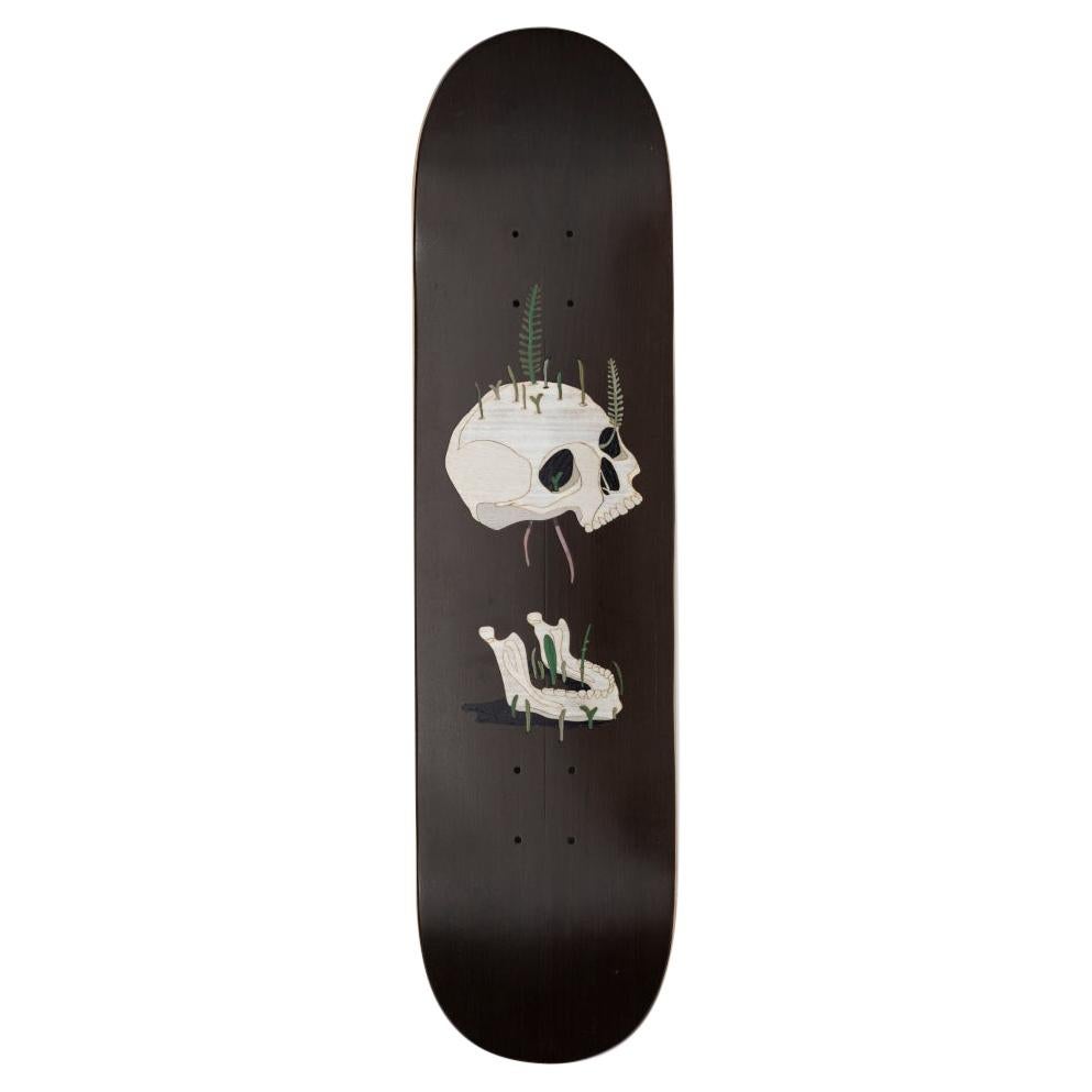 Skateboard Marcantonio du 21ème siècle noir incrusté de bois avec épingle à nourrice