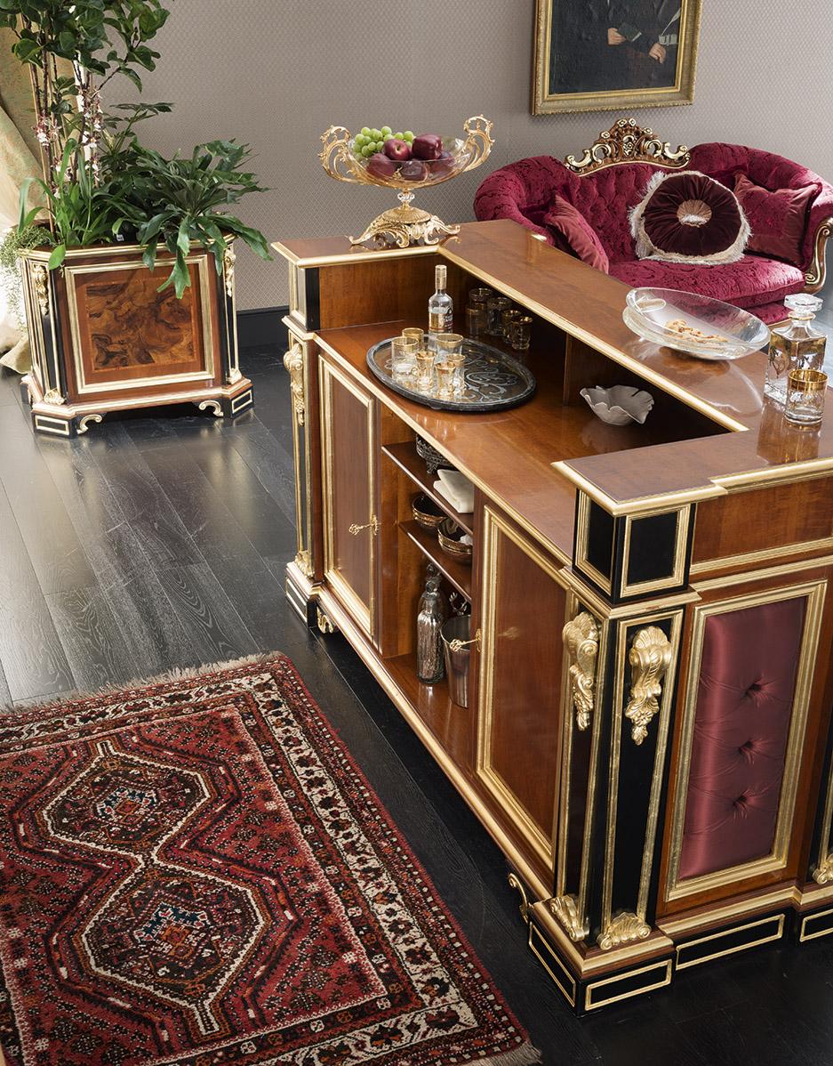 Likörvitrine aus Massivholz des 21. Jahrhunderts mit Spiegel von Modenese Luxury Interiors (Poliert) im Angebot