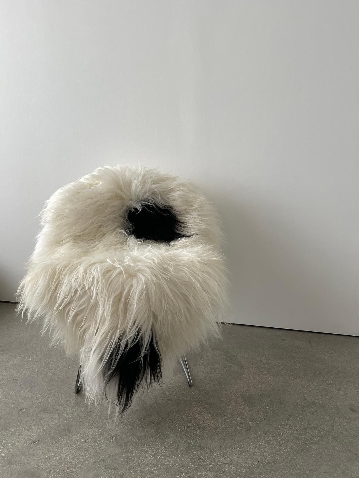 21st Century Spotted Icelandic Sheepskin In Good Condition For Sale In Miami, FL