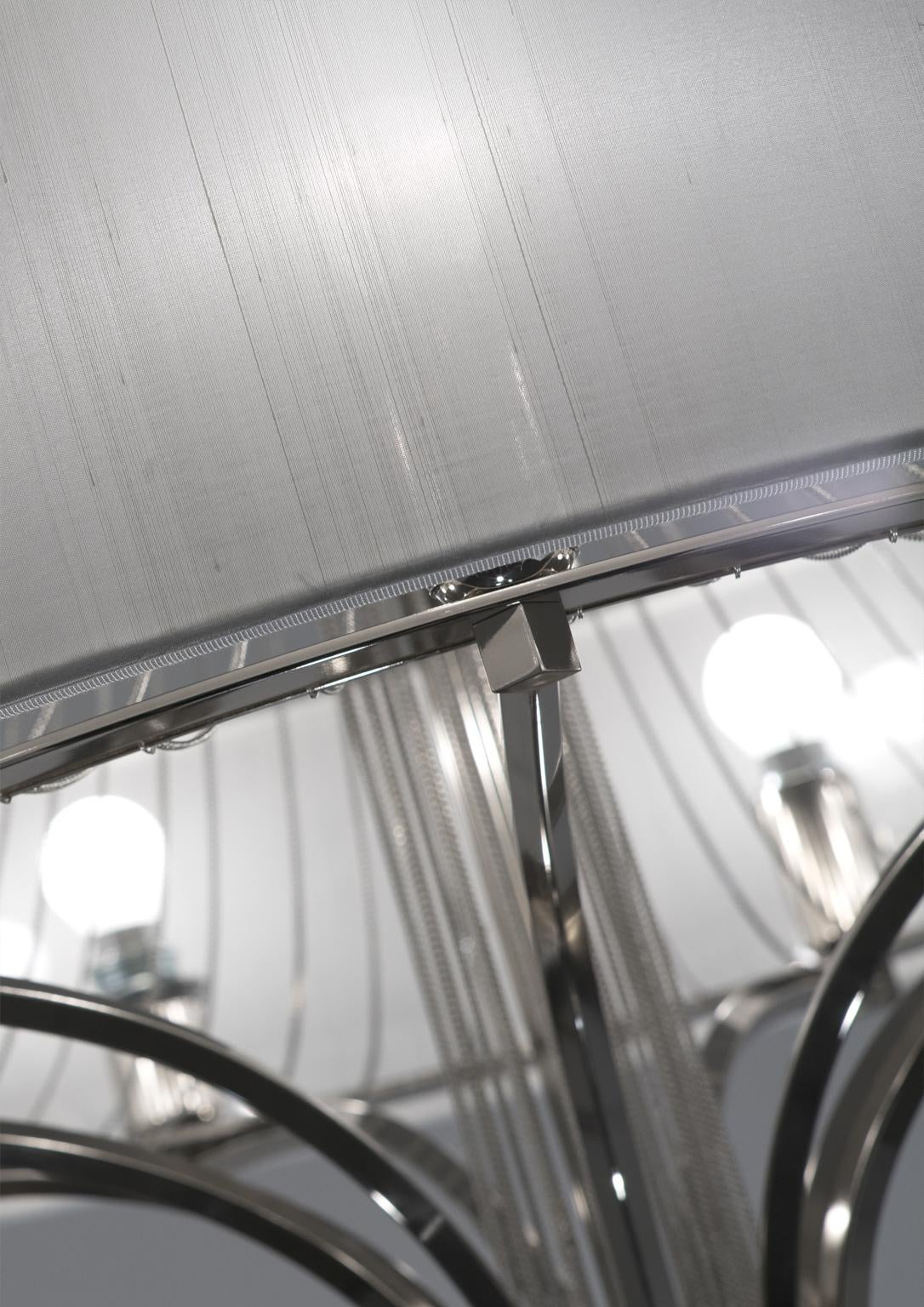 Lampadario Stravagante del XXI secolo in cromo e catene in nichel di Patrizia Garganti In condizioni Nuovo in vendita a Sesto Fiorentino, IT