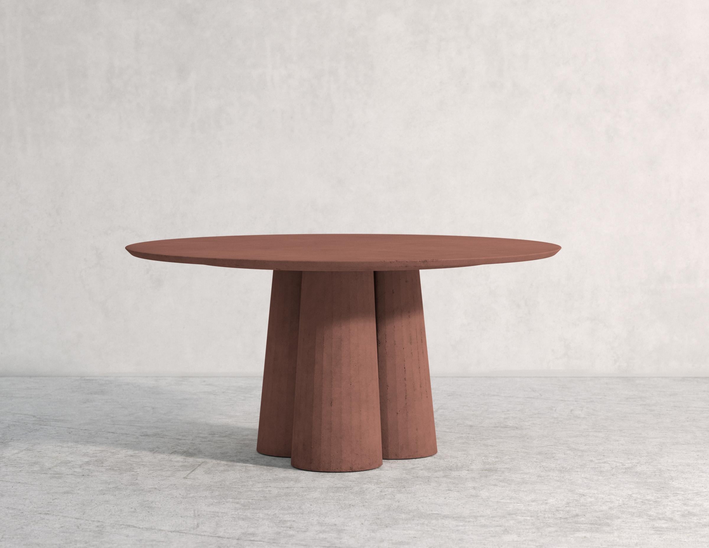 21st Century Studio Irvine Concrete Circular Dining Table Powder Cement Handmade In New Condition For Sale In Rome, Lazio