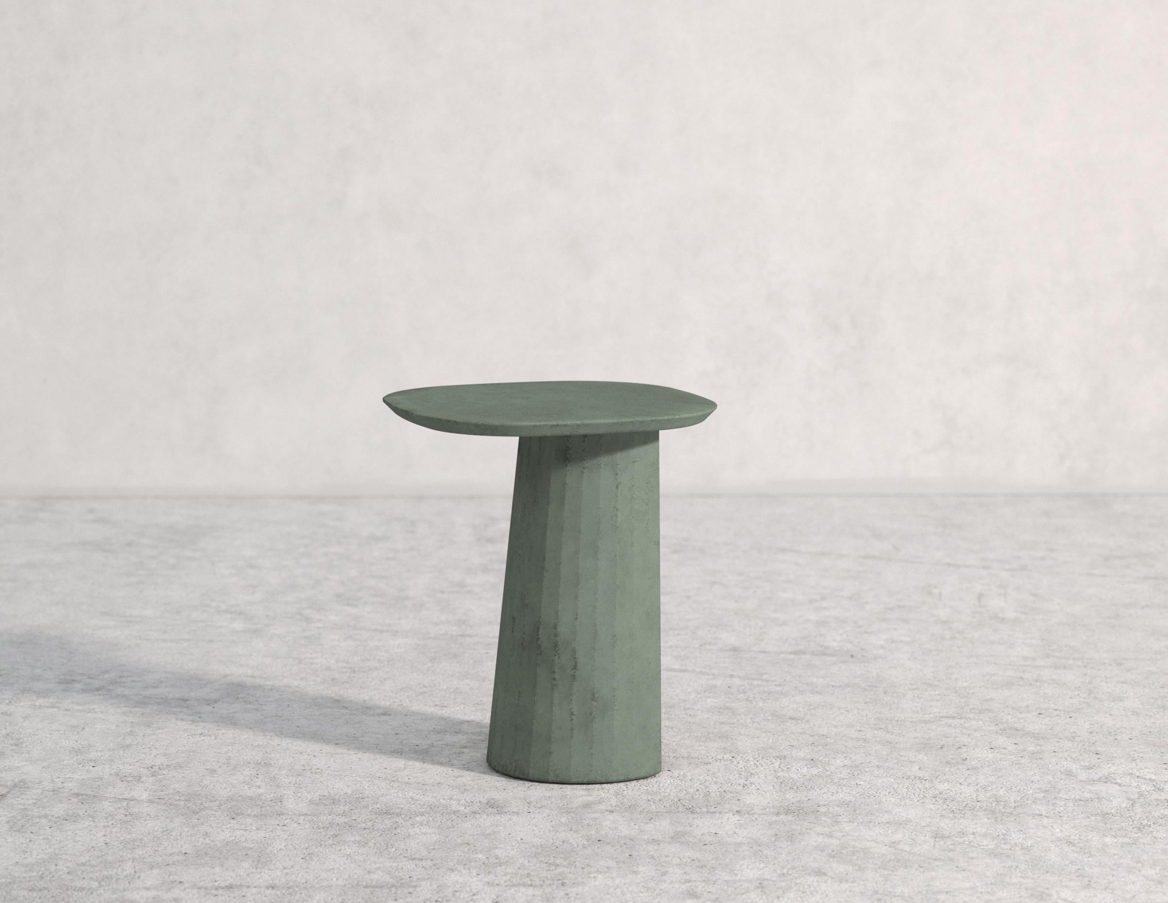 XXIe siècle et contemporain Table basse en béton Fusto de Studio Irvine du 21e siècle, gris clair, ciment Mod.II en vente