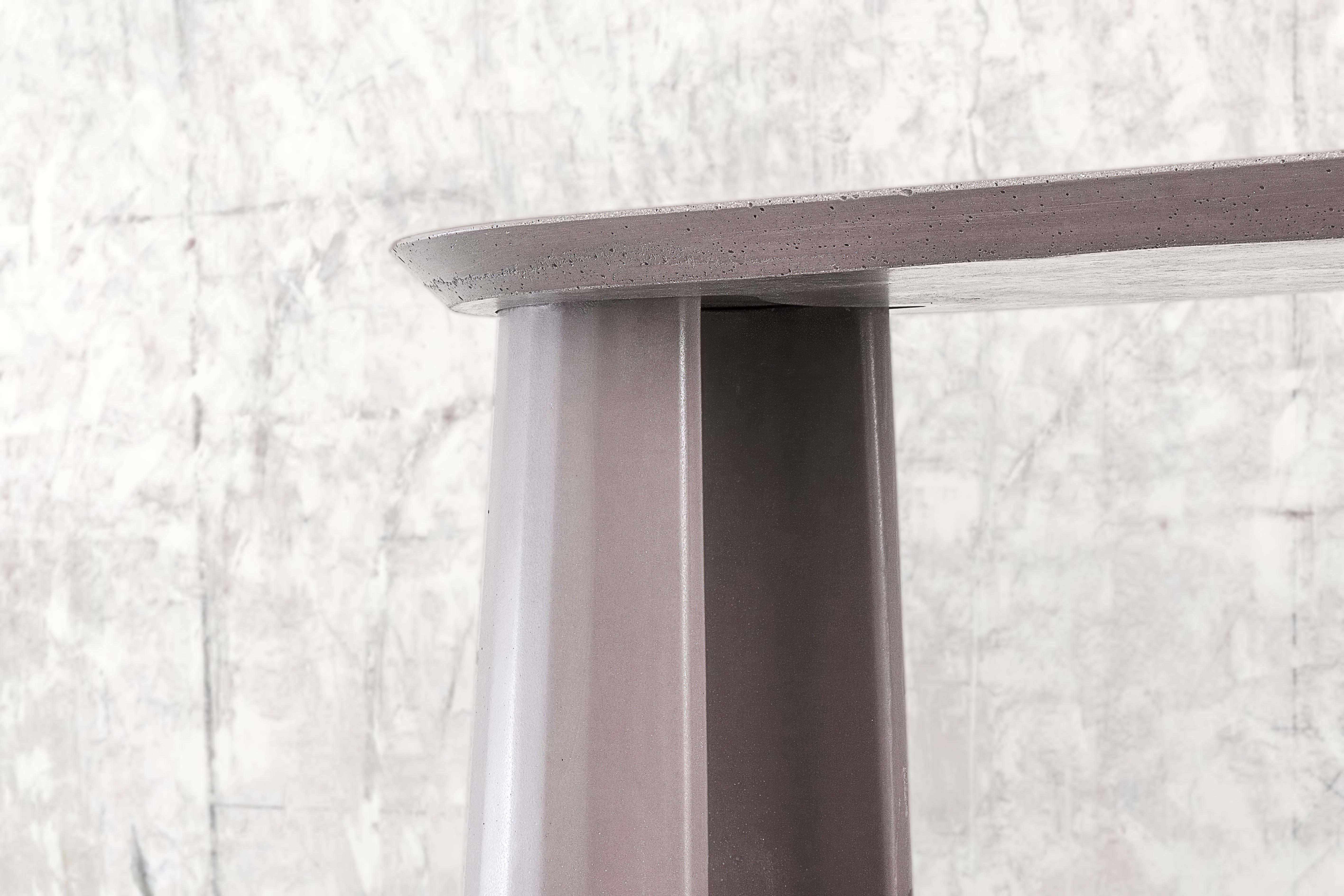 Classical Roman 21st Century Studio Irvine Fusto Side Console Table Mod.i Concrete Powder Cement For Sale
