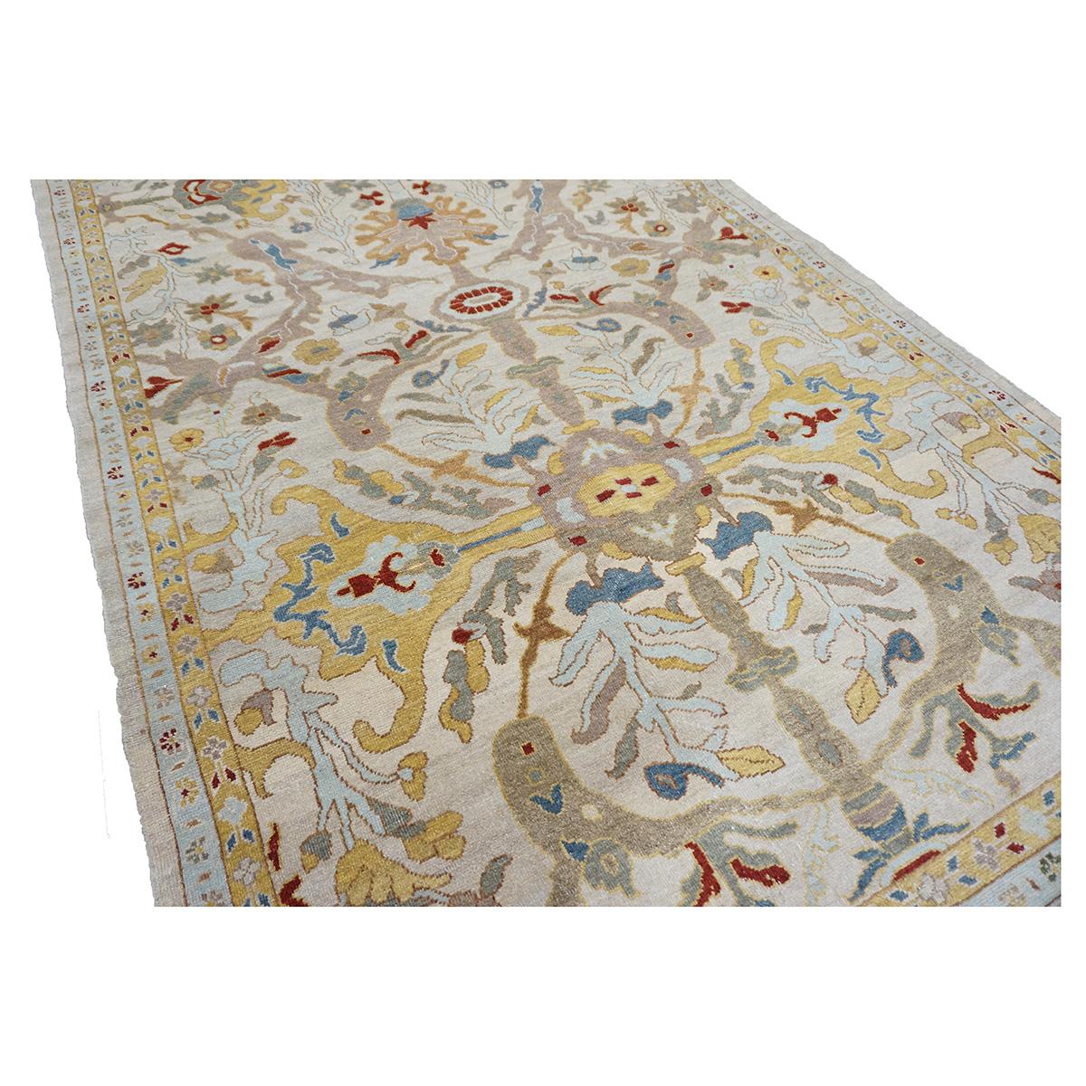21st Century Sultanabad 6x9 Ivory & Gold Handmade Area Rug In Excellent Condition For Sale In Houston, TX
