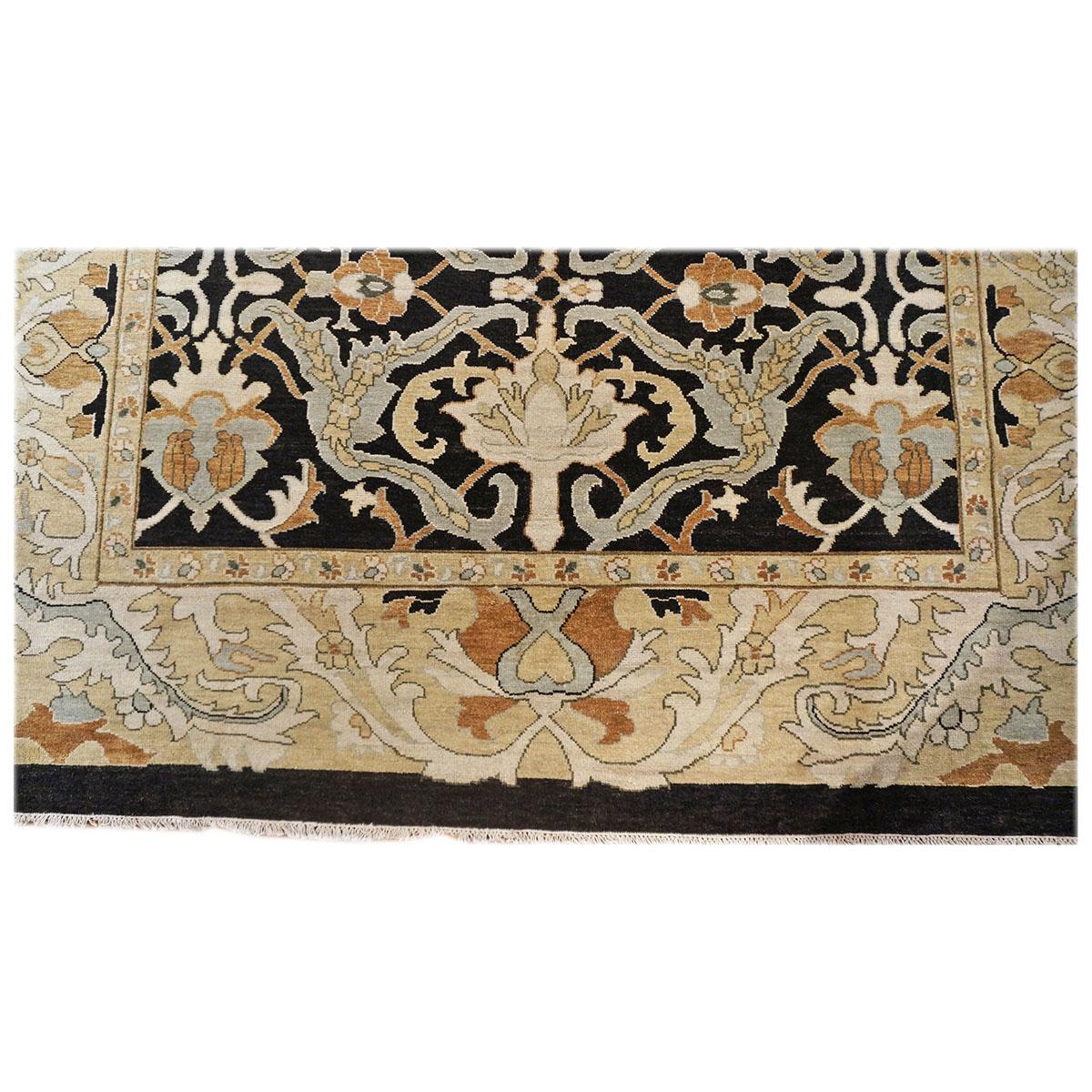 Hand-Woven 21st Century Sultanabad 8x10 Tan and Black Handmade Wool Rug For Sale