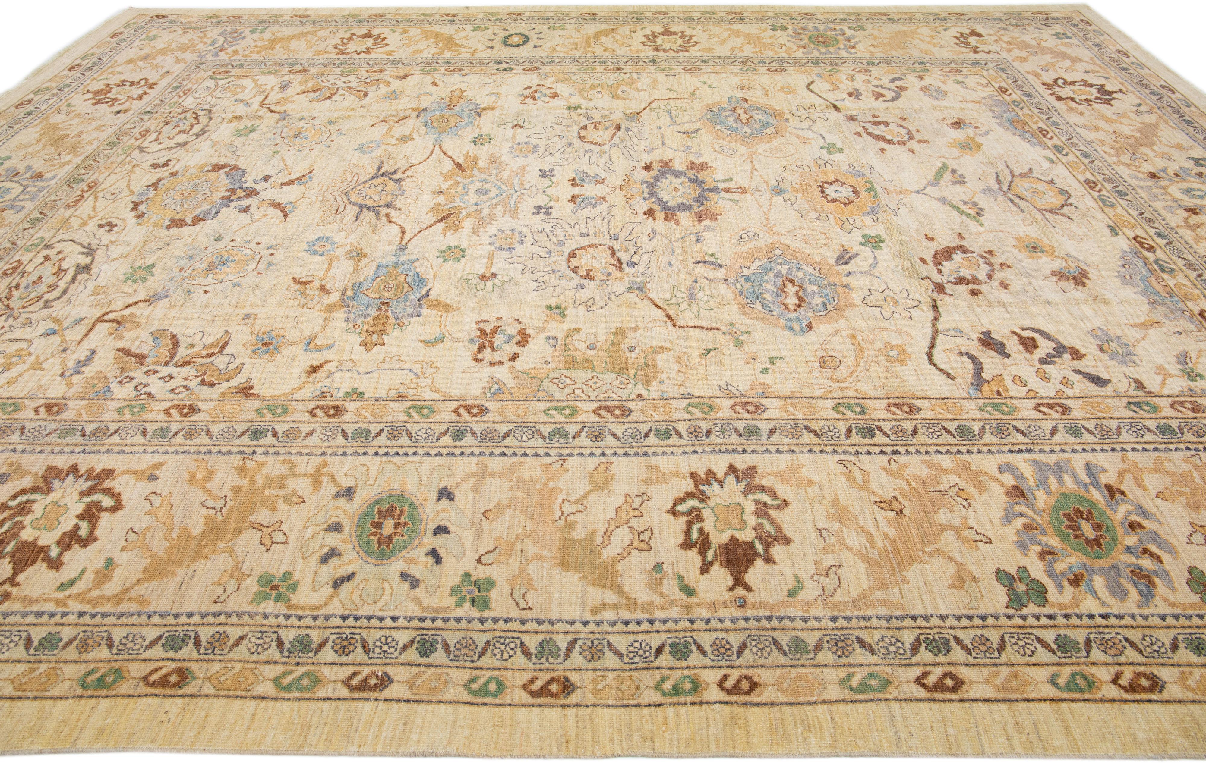 21st Century Sultanabad Beige Handmade Persian Wool Rug with Floral Motif For Sale 1
