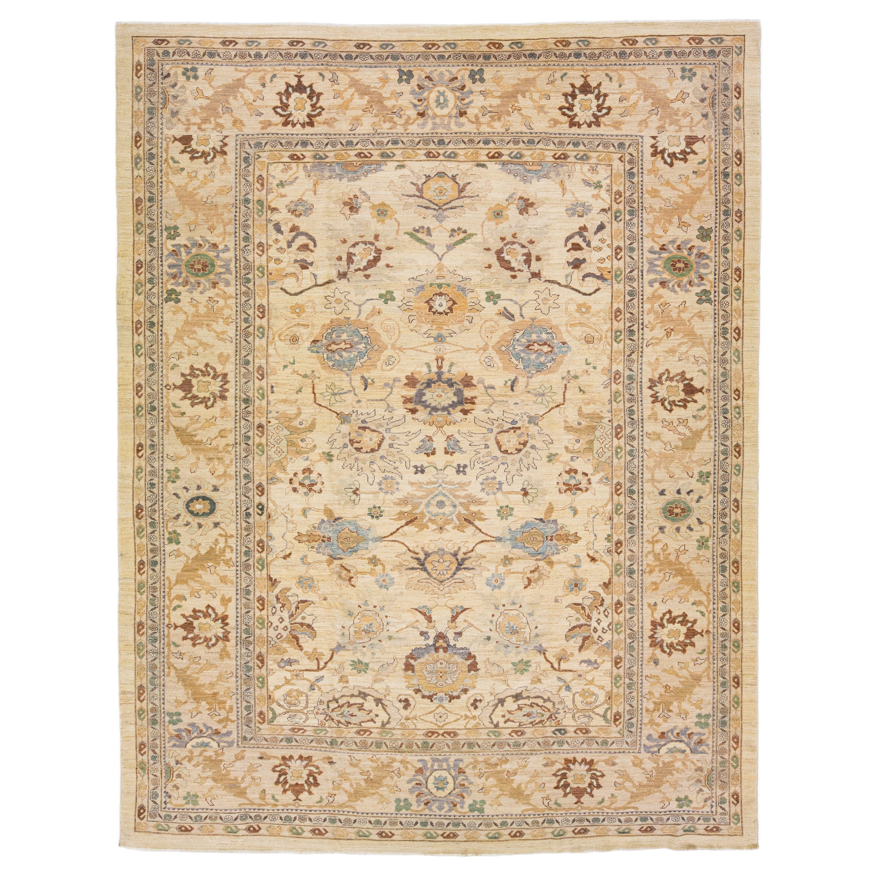 Beigefarbener handgefertigter persischer Wollteppich mit Blumenmotiv aus Sultanabad, 21. Jahrhundert