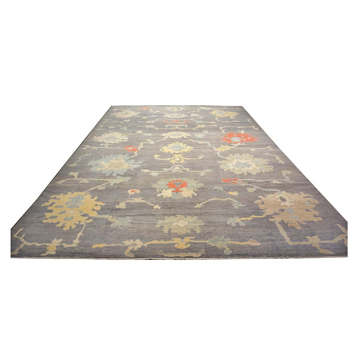  Ashly Fine Rugs presents an antique recreation of an original Persian Sultanabad. Part of our own production, this antique recreation was thought of and designed in-house and 100% handmade in Turkey by master weavers. Sultanabads are perhaps the