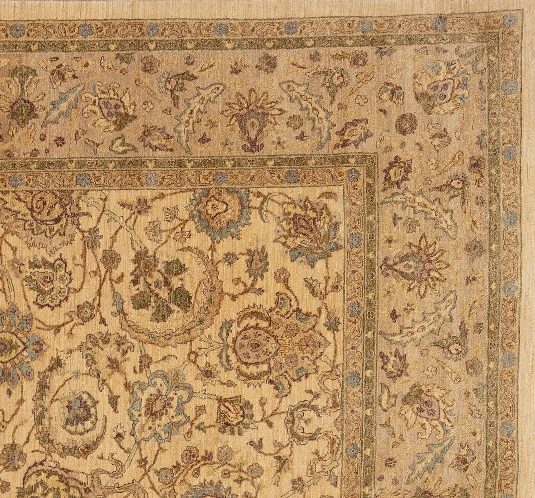 Tessuto a mano Tappeto Tabriz del 21° secolo in vendita