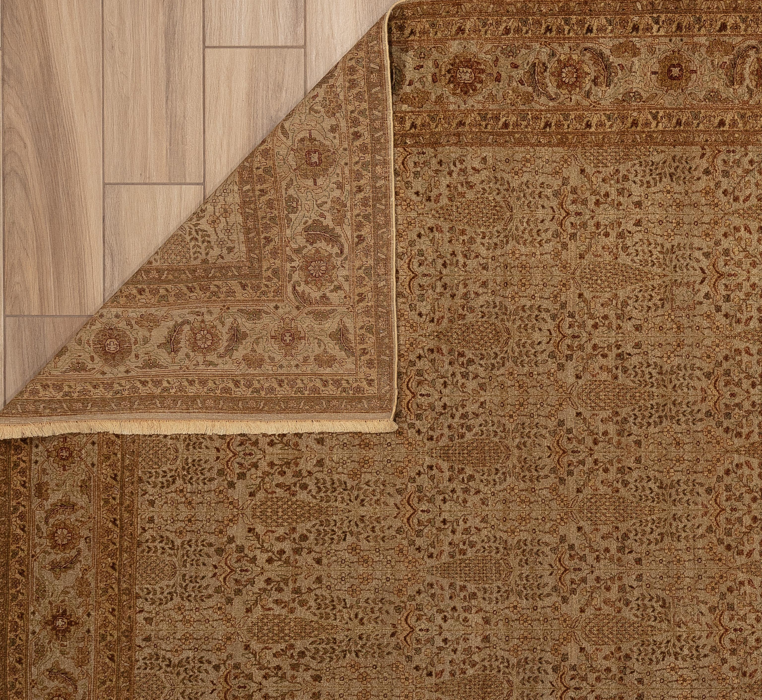 21st Century Tabriz Rug In New Condition For Sale In Paradise Valley, AZ