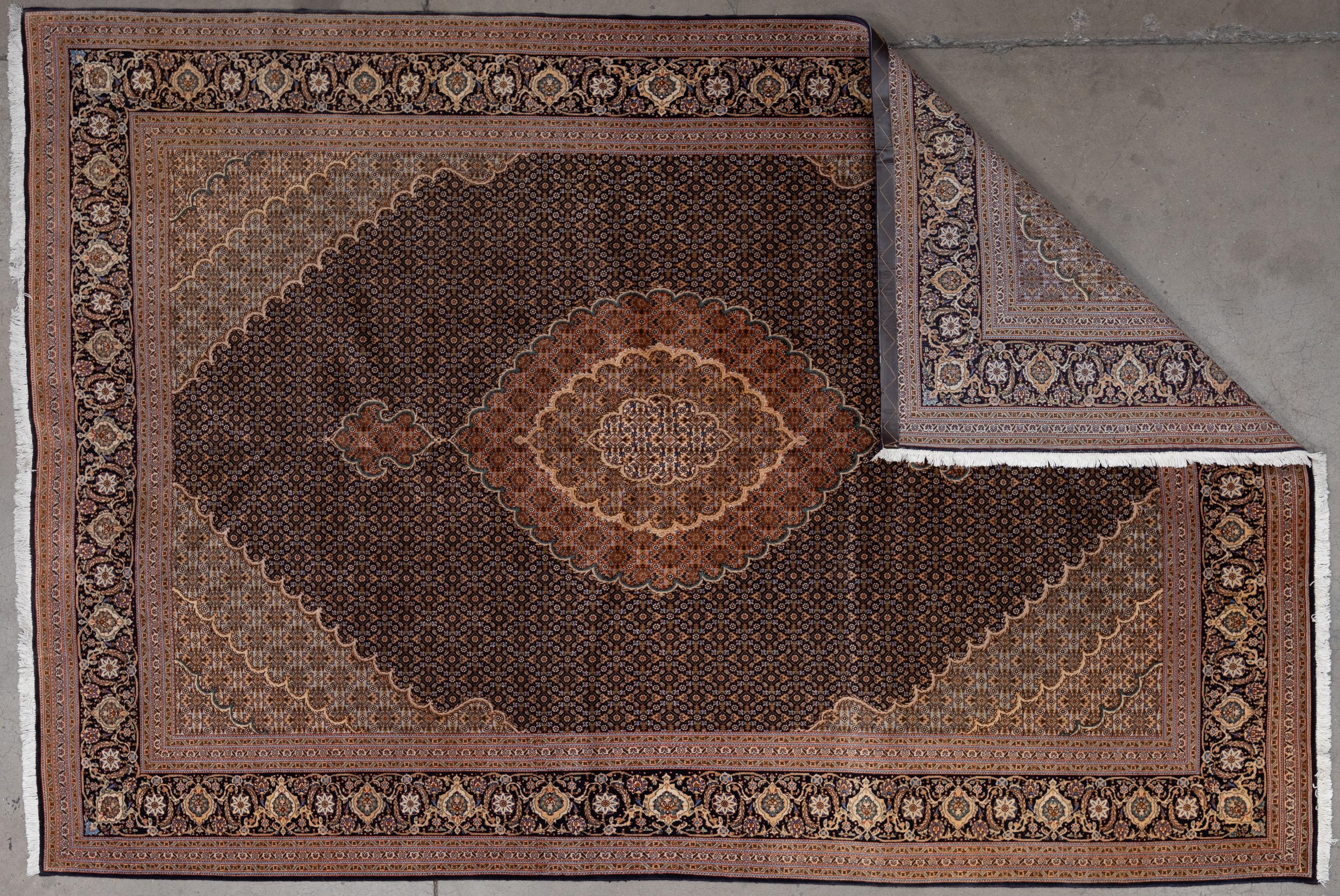 Tabriz-Teppich des 21. Jahrhunderts im Zustand „Neu“ im Angebot in Paradise Valley, AZ